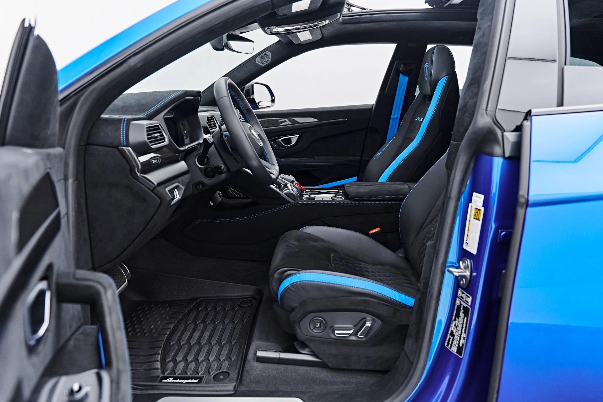 mph040_325119150_Used_2023_Lamborghini_Urus_Performante_1790208862_d7735f9a92