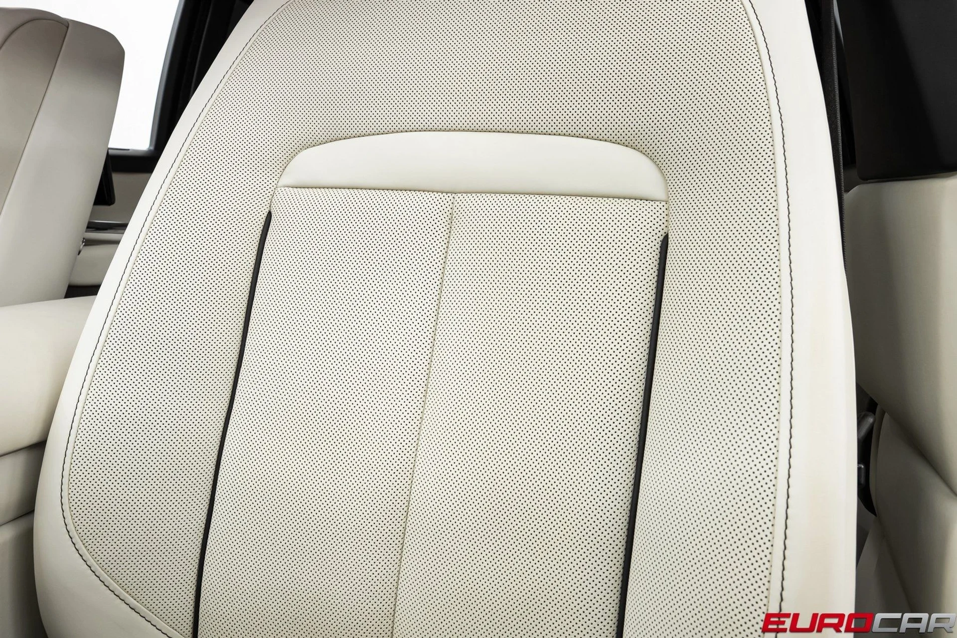 mph040_3269408846_image_41_12c154f1fd