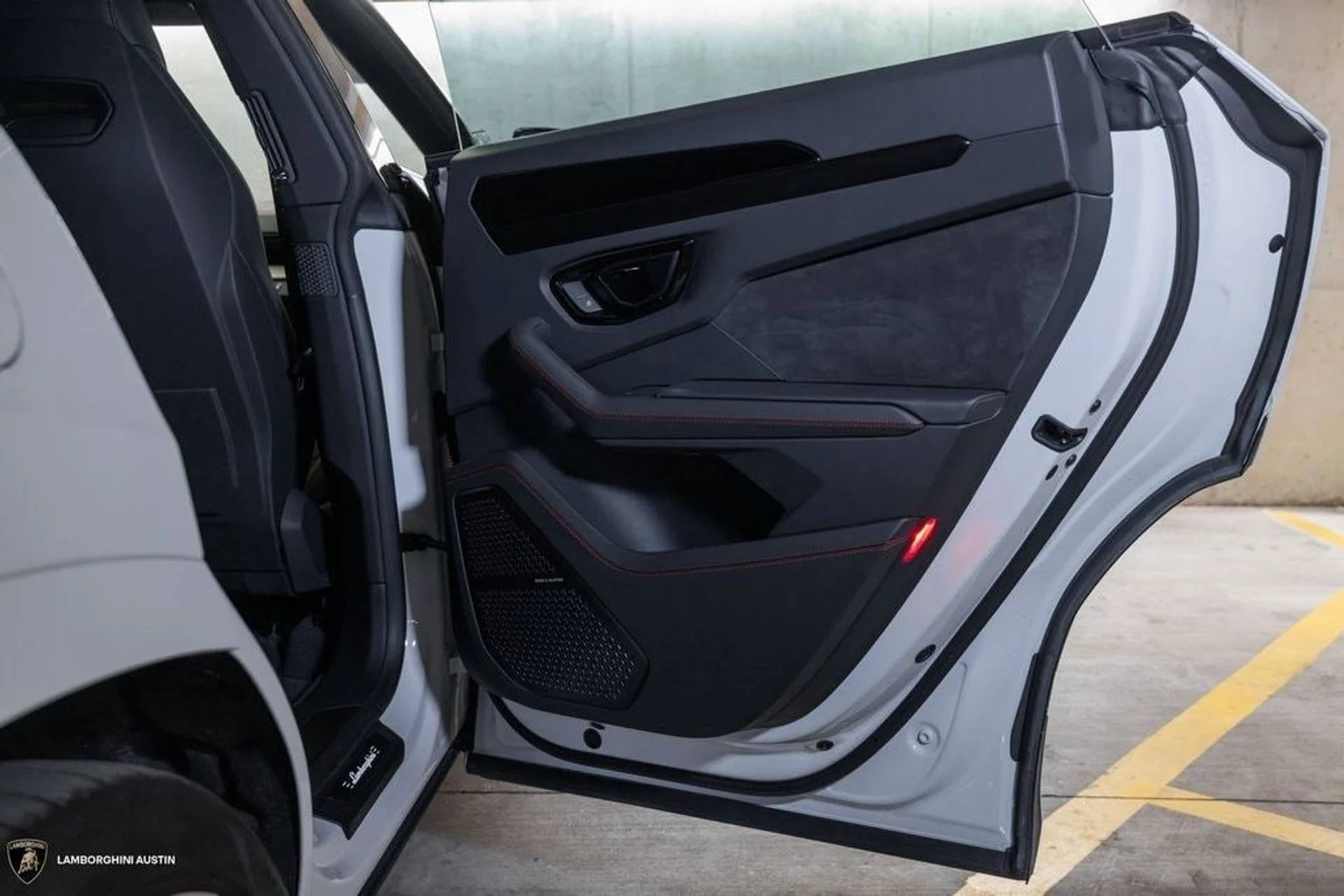 mph040_3269750984_900bbf19ff0d5fdb76f2b3d66df6c482x_579e25de7b