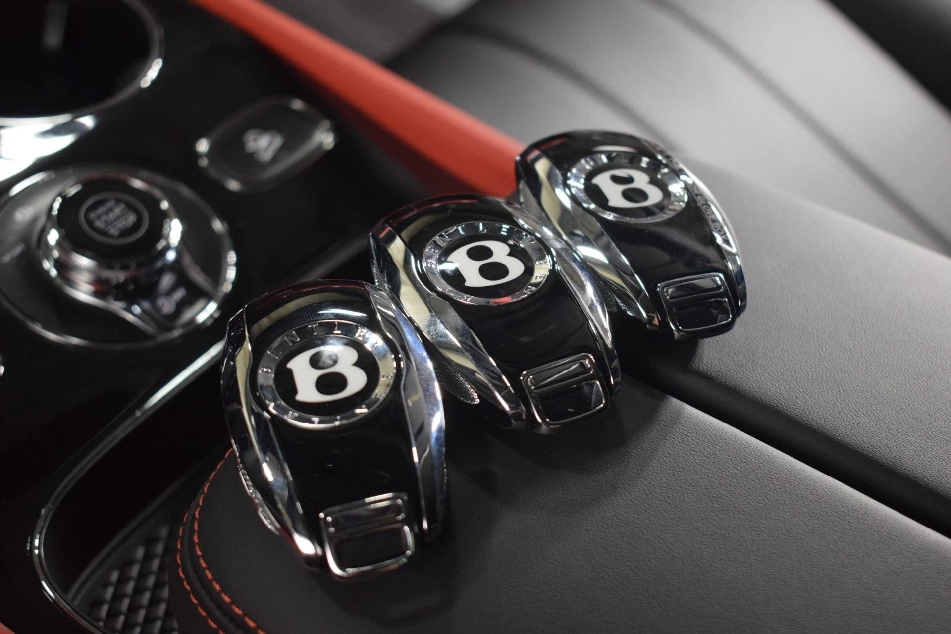 mph040_3270280405_6bf12249a75f957e4e1d754f3c375c40x_0de1398932