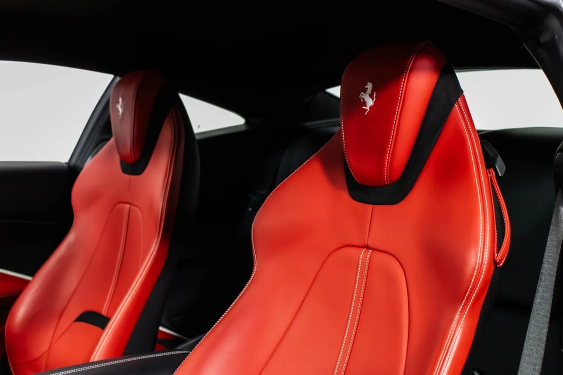 mph040_329142993_6cf11e66c87d77d3c0c945137f3e2730x_0ebf975802