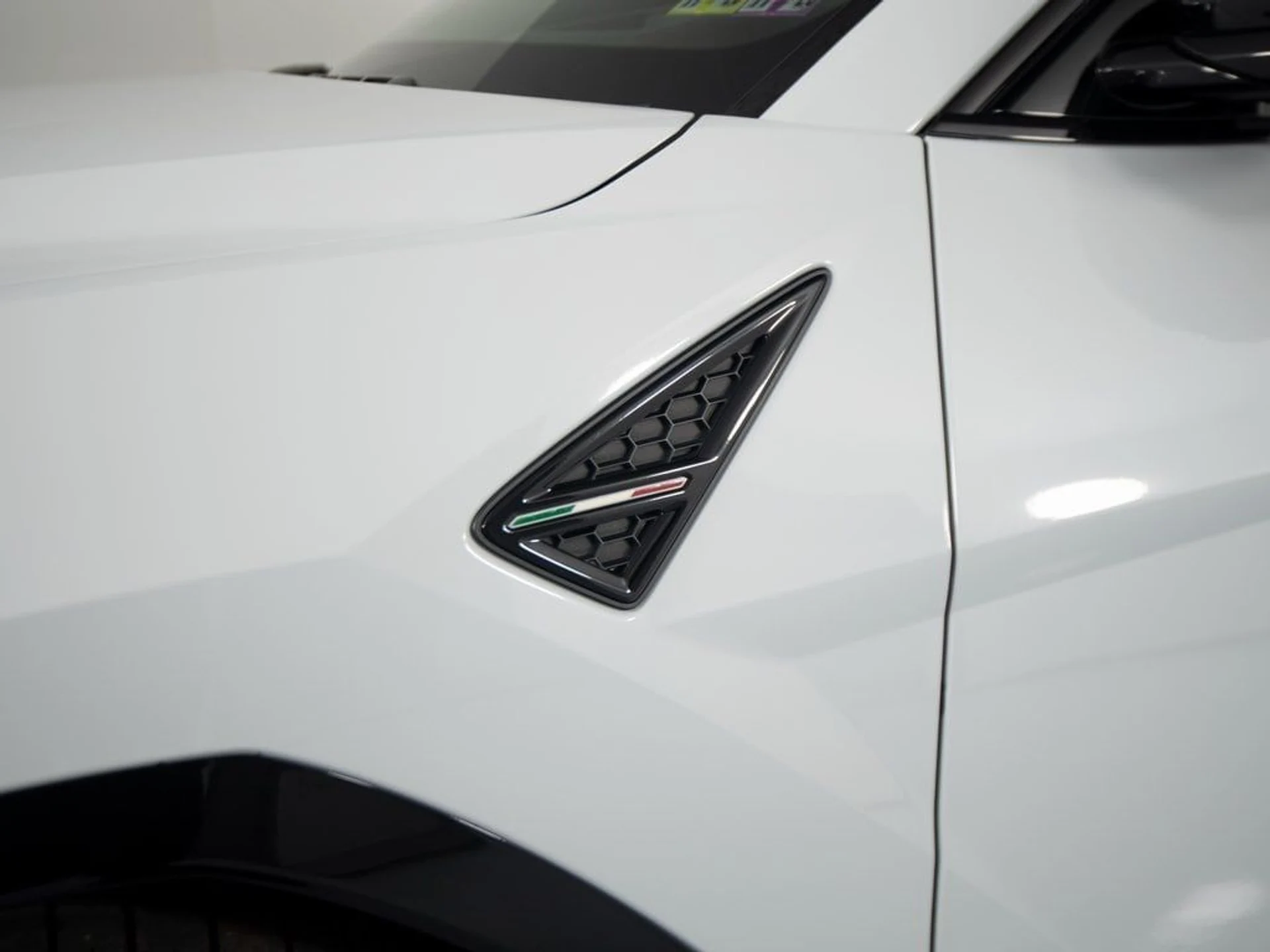 mph040_3295767685_76f47018d26be10ac64c01bafd74ee24x_6337eb0de0