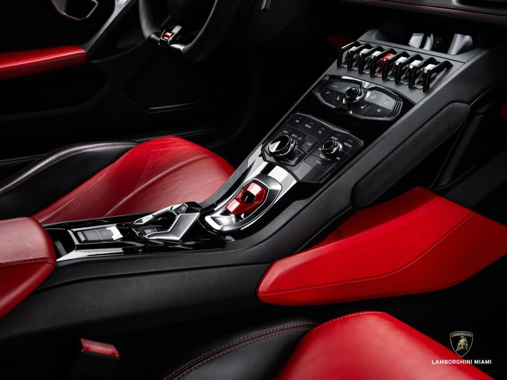 mph040_3315032273_0faba89fde2390a96e1b151d439dcf23_931406758a