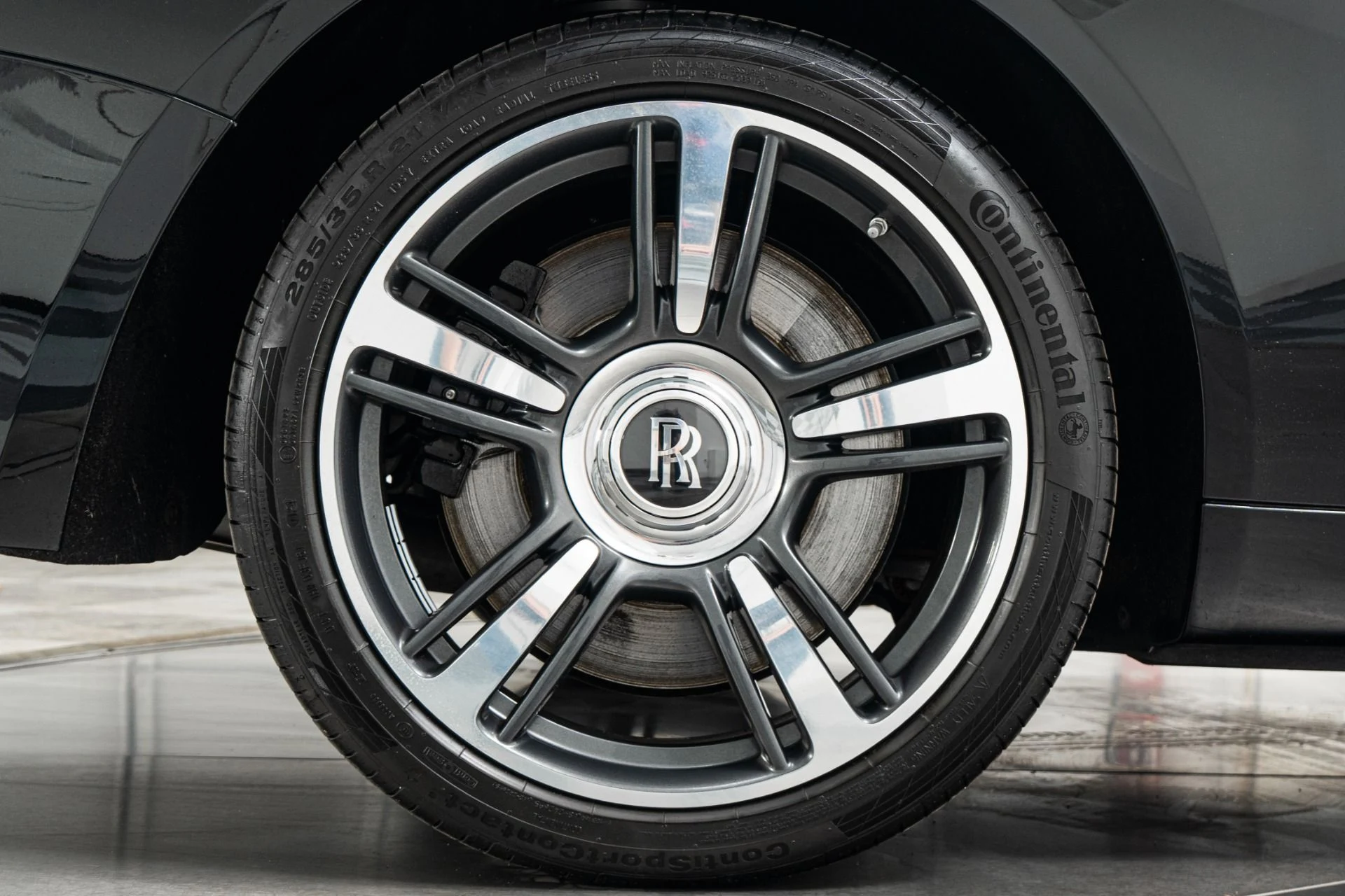 mph040_3322582839_Used_2015_Rolls_Royce_Wraith_Driver_Assistance_1_Low_Miles_V12_Power_1774989057_5e8bd58b11