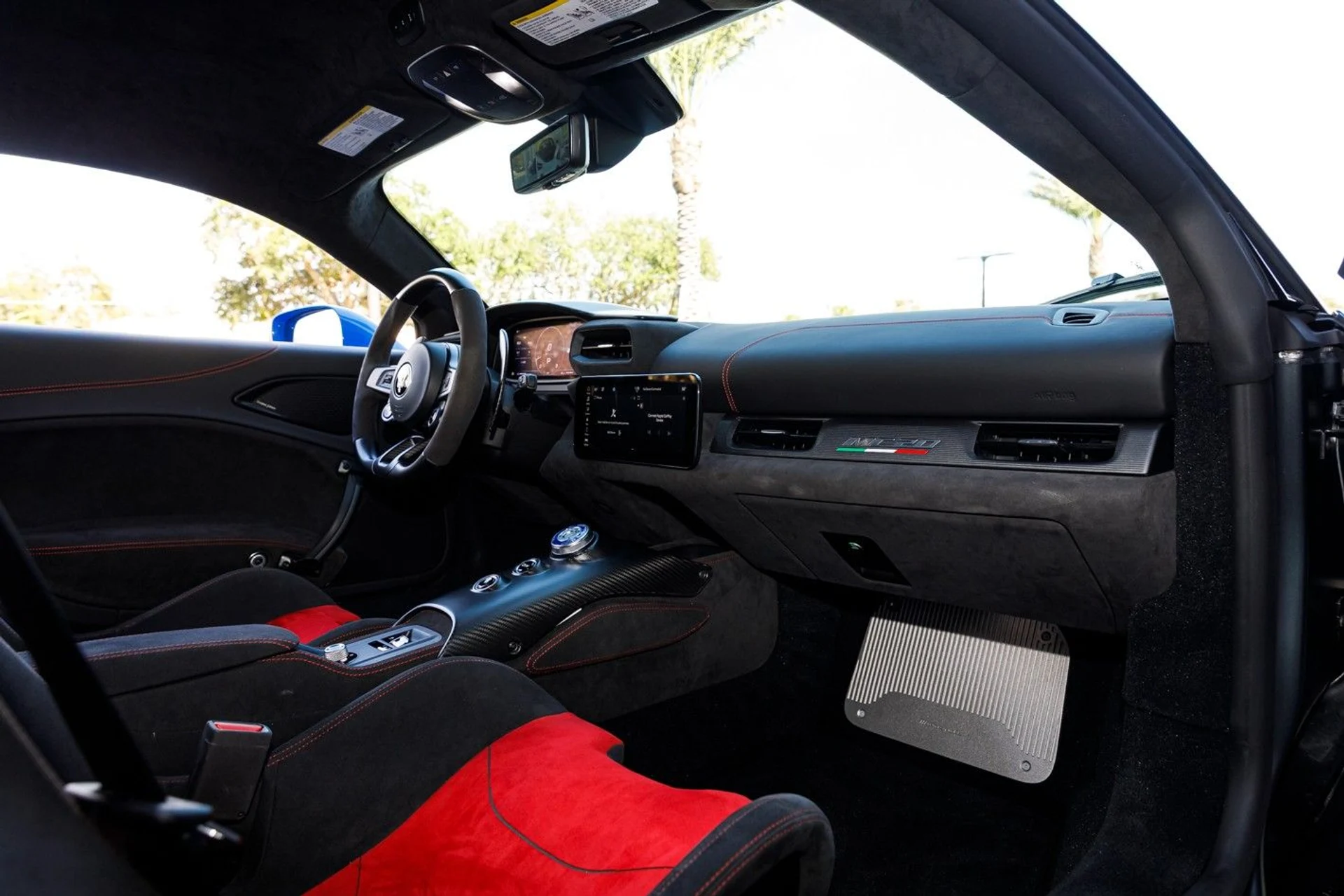 mph040_3340503687_641_p41_l_5e65aaec98