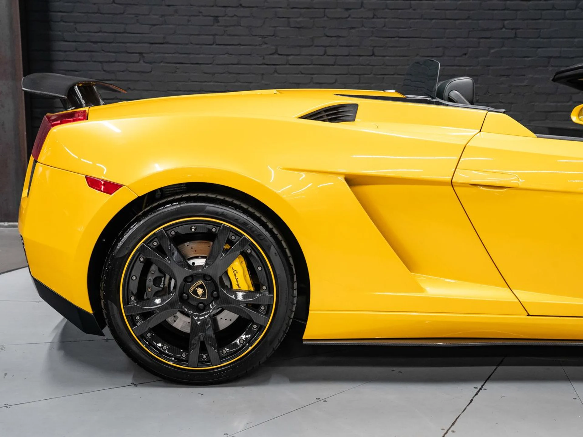 mph040_3343750673_lamborghini_gallardo_2006_3964490bc4