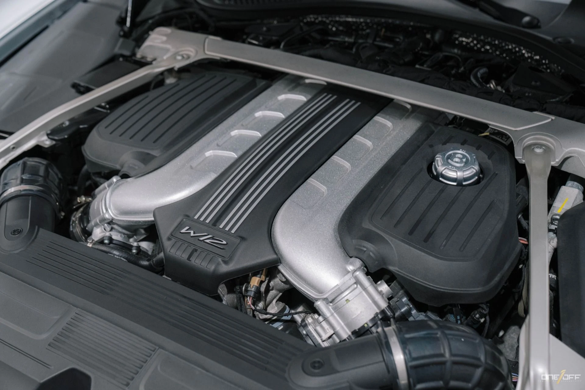 mph040_3348365655_Used_2022_Bentley_Continental_GTC_Speed_378_K_MSRP_w_Touring_Spec_B_O_sound_Rotating_Display_1748466605_822f1cce4b