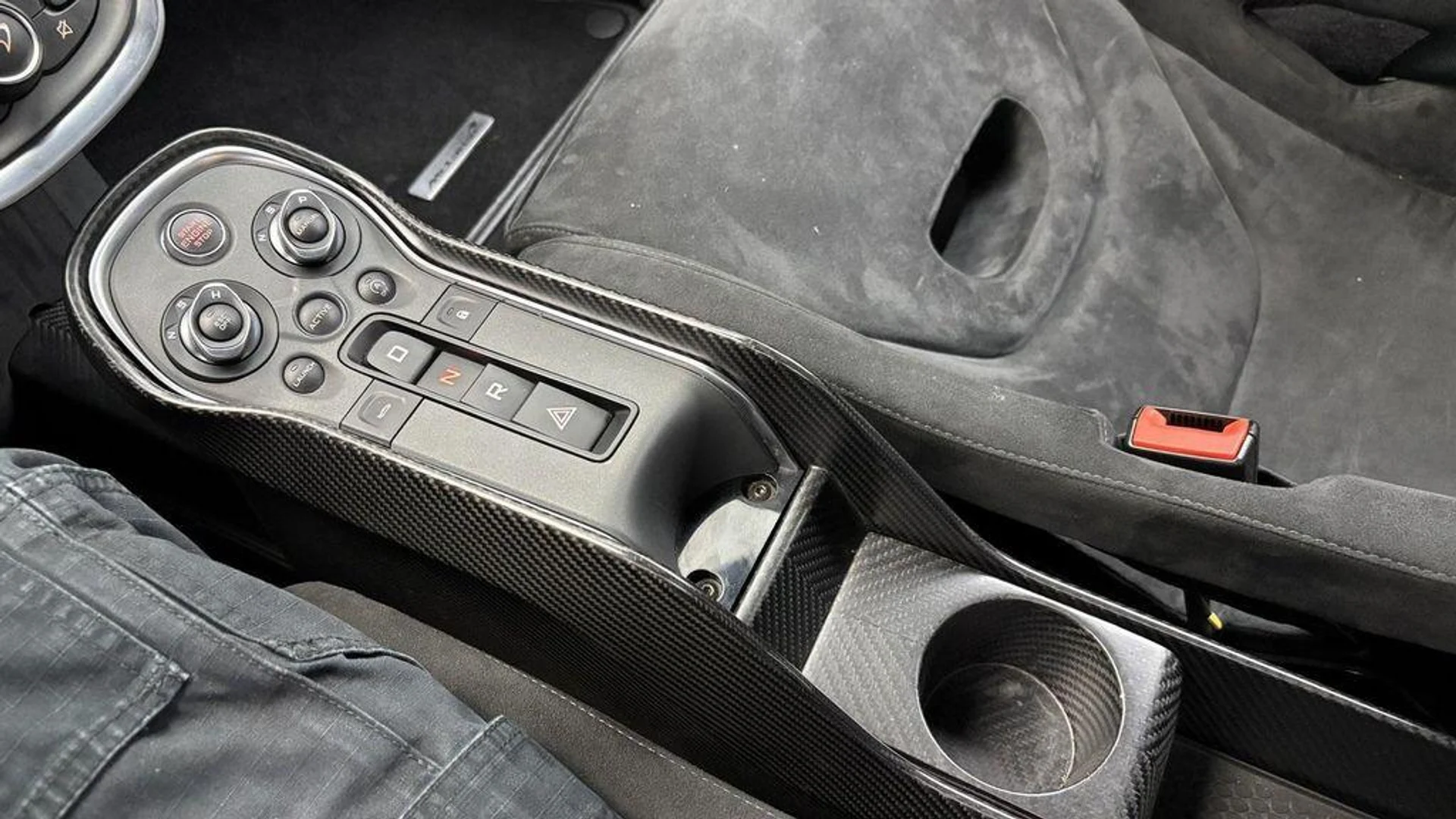 mph040_335504406_ey_AQ_2h_Rwh_Zzpw_X_Hm_F7yem3_Y9_Pb_Y_a252acdc02