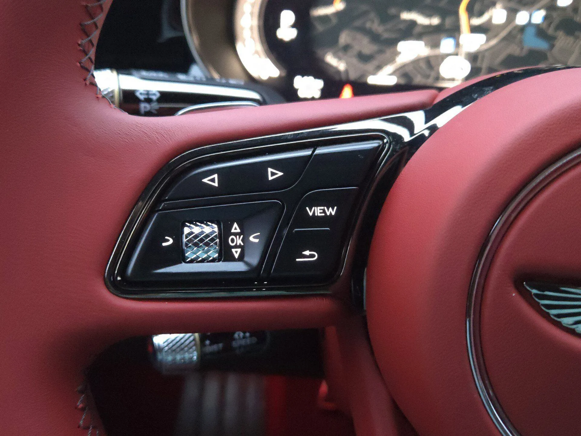 mph040_3369107872_dca2b2544ae47e7f9485b14518892774x_f6e98f4710