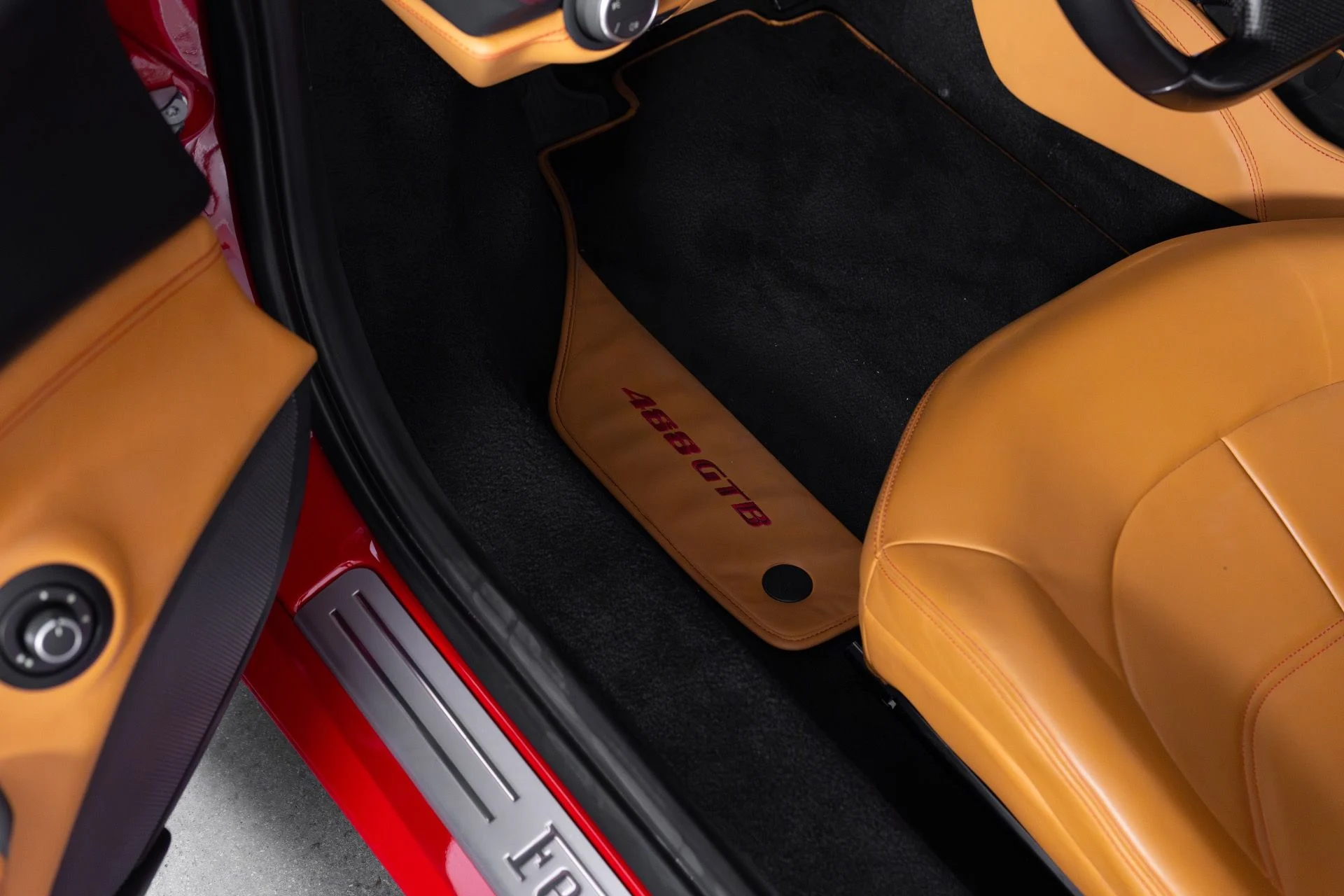 mph040_3370893801_Used_2017_Ferrari_488_GTB_1781727340_373e586b90