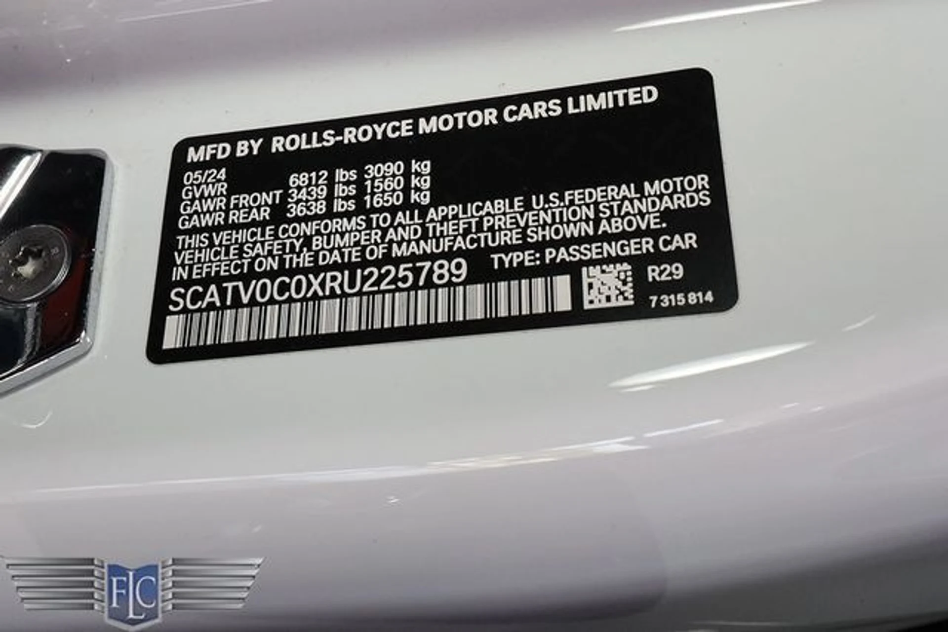 mph040_3374332058_used_2024_rolls_royce_ghost_sedan_6305_23068311_45_640_f59b059c4e