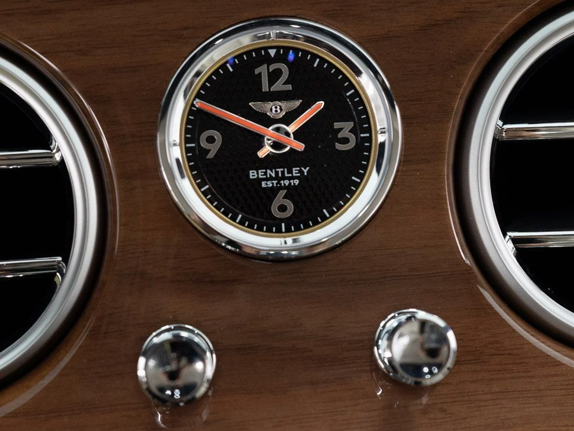 mph040_3375349260_c4052bbb2c673f4cfb908292ba8c871c_038f7d794d