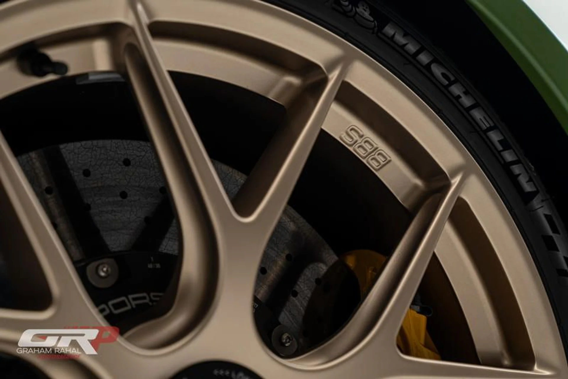 mph040_3388351542_D6_DD_5522_4029_46_C9_A836_1_D279697_AC_84_bc84456d78