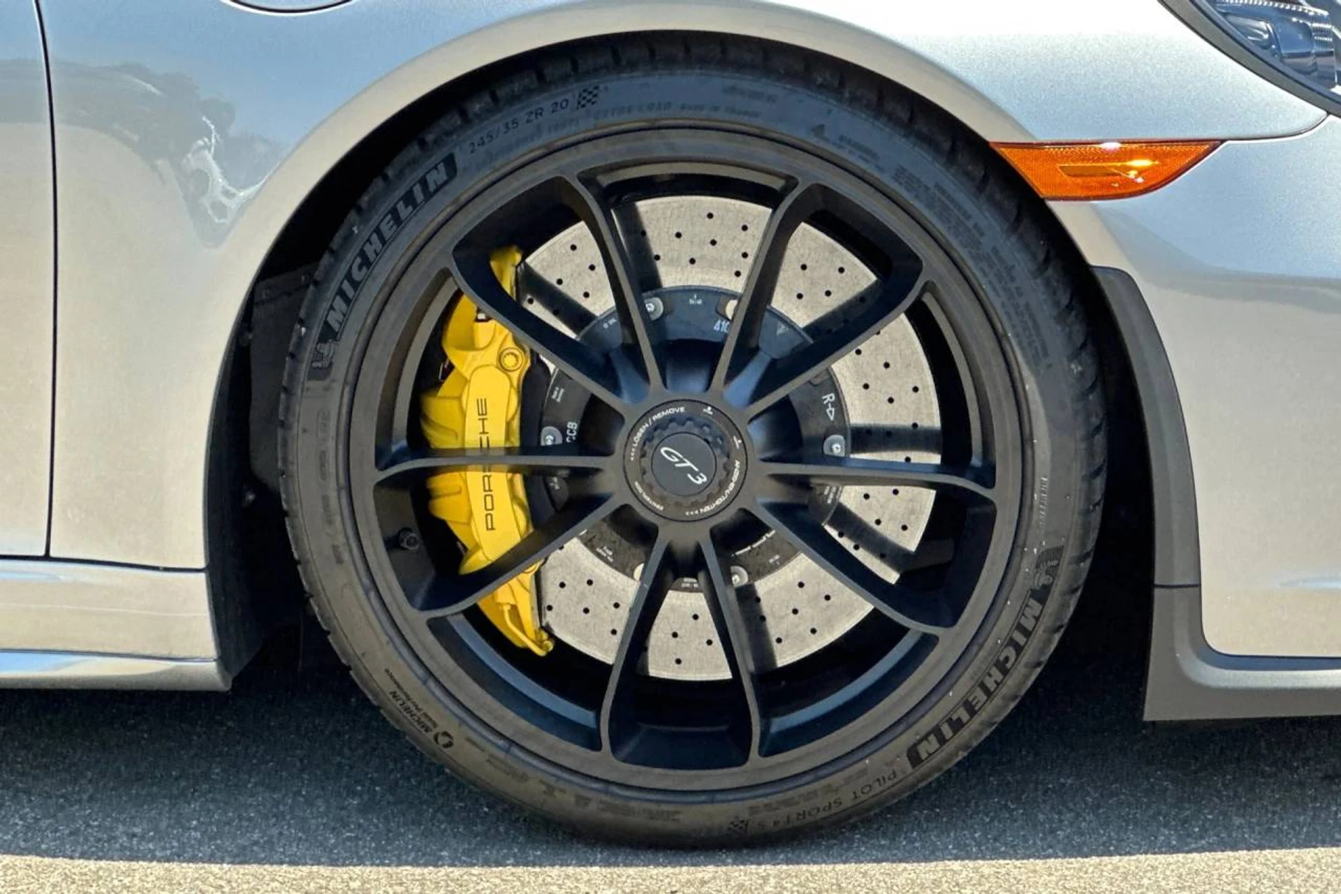 mph040_3389777014_1280_368d0fe507