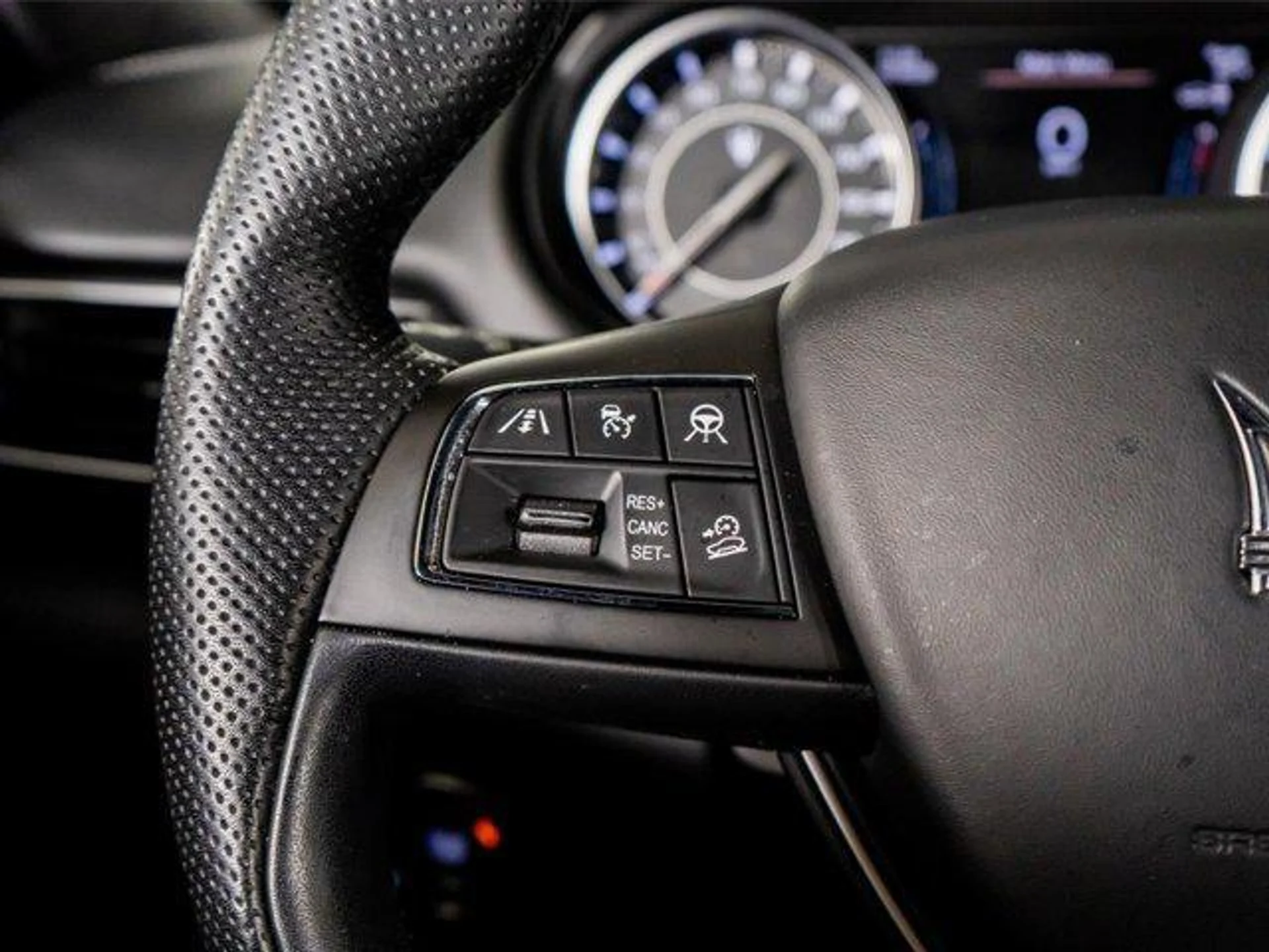 mph040_3403700505_Jze7_DFN_Ji0_K8hvzj3n_K71oozlh_E_527e4311cf