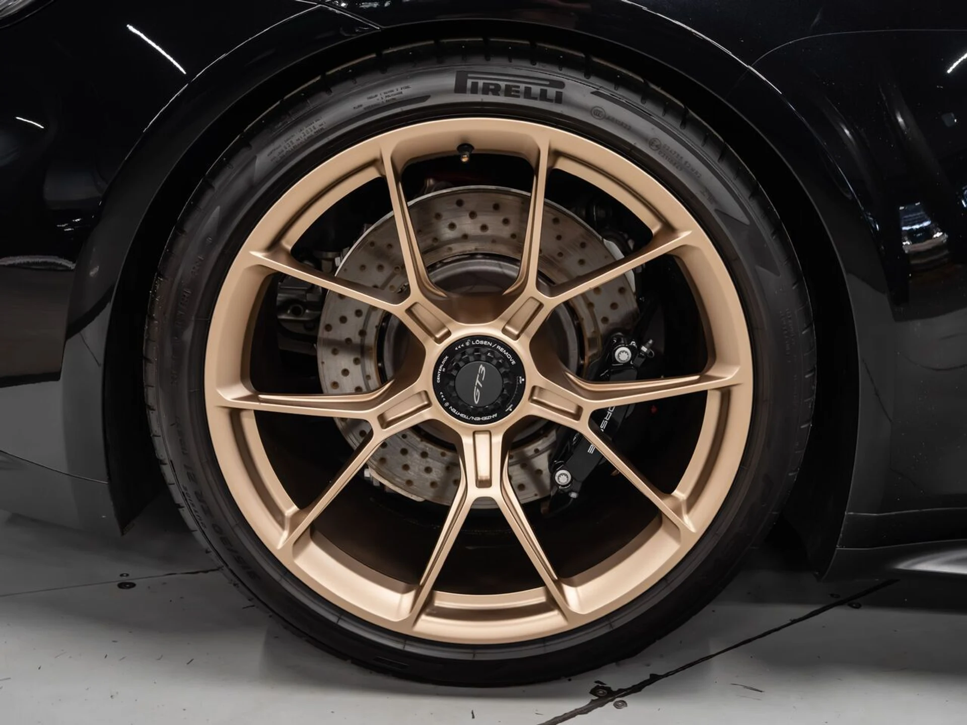 mph040_3414498216_porsche_911_2022_23a84996bb