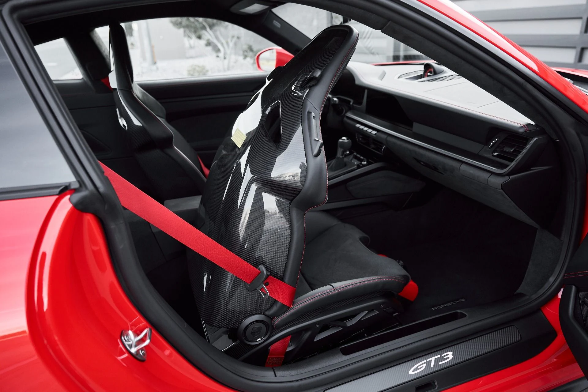 mph040_3417516506_Used_2025_Porsche_911_GT_3_1766514469_2ef640afa6