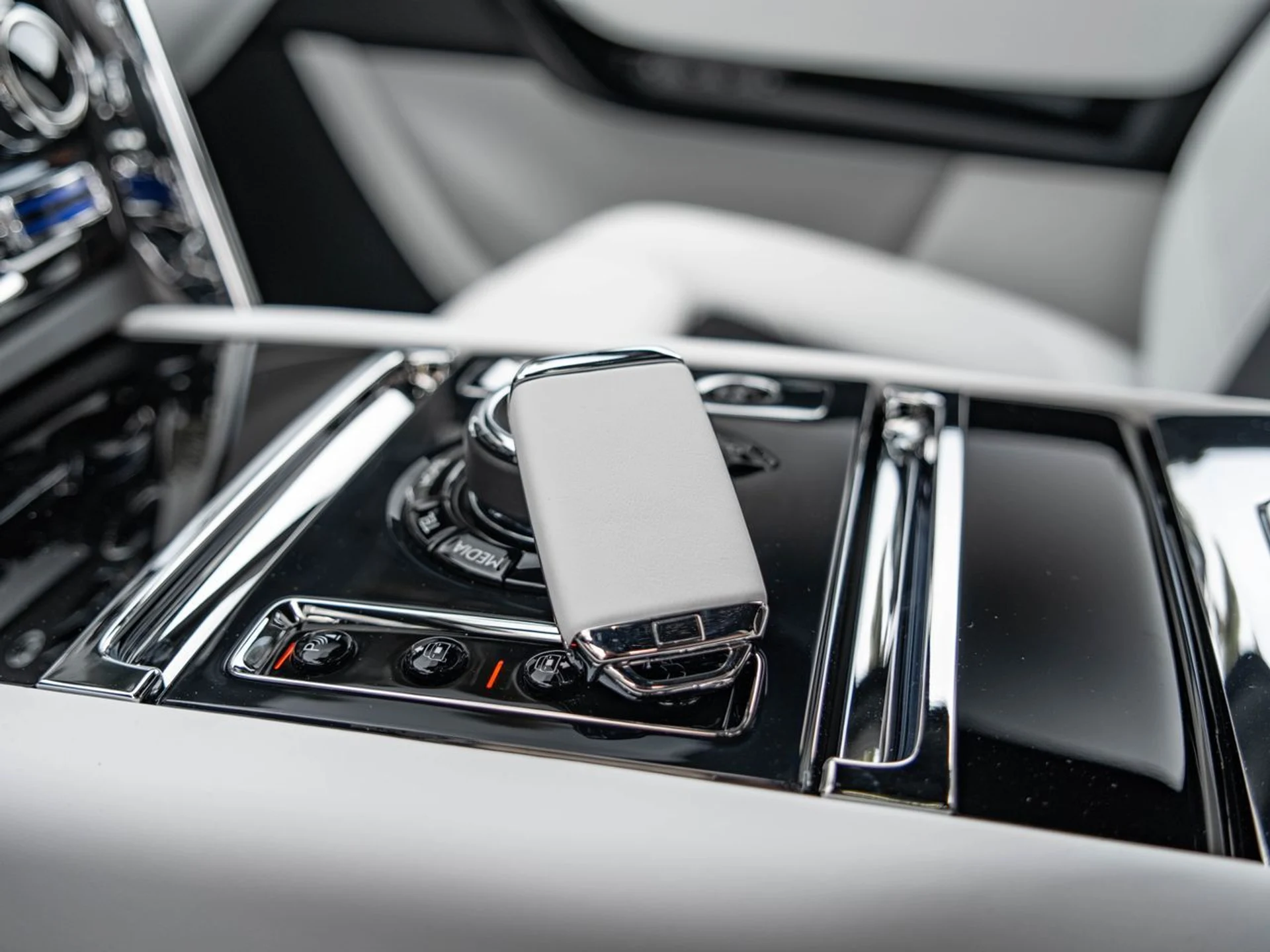 mph040_3433269724_fb375ae65950d5142522a726c80ec4e0x_d094e0a22c