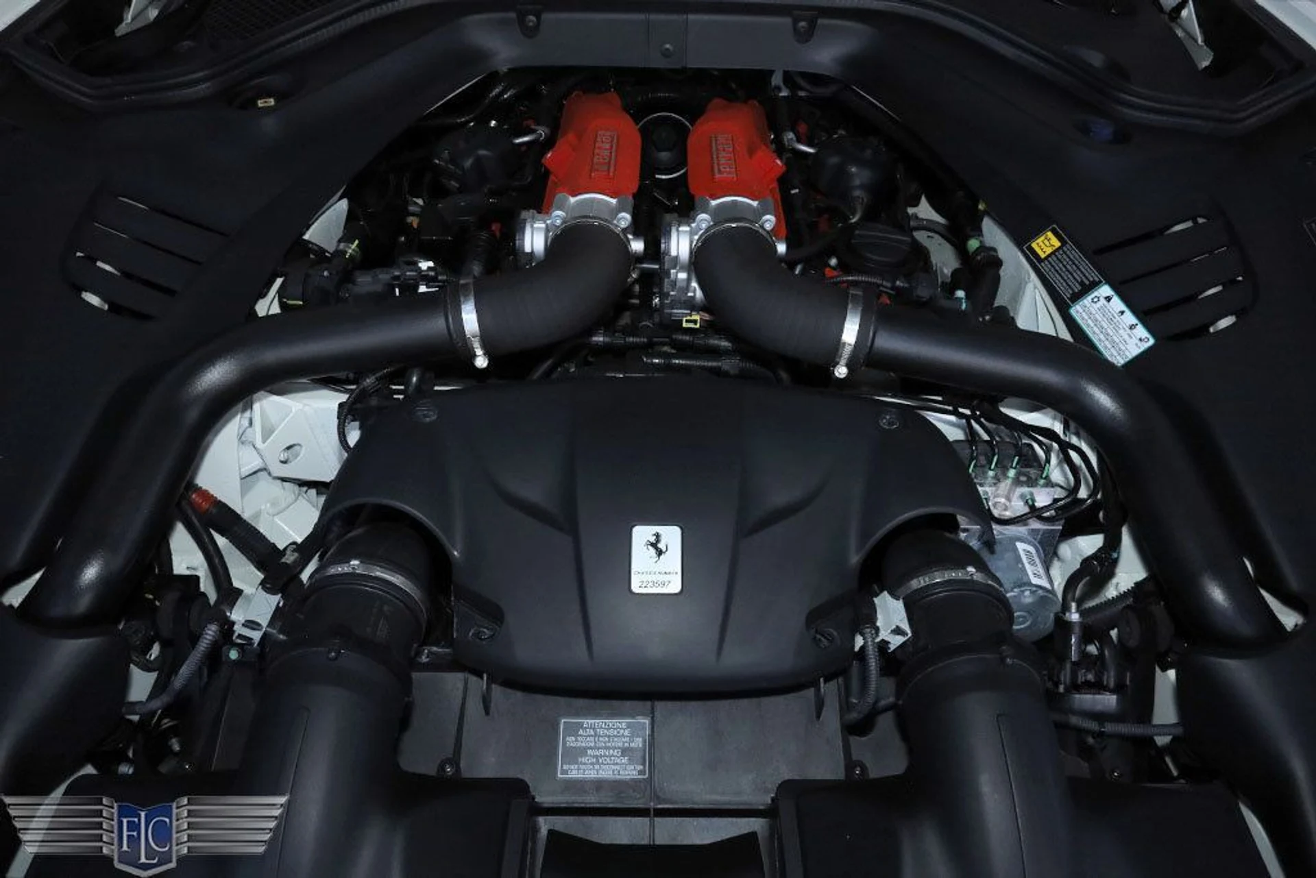 mph040_3441209176_used_2017_ferrari_california_t_handlingspecialeconvertible_6305_22886123_41_1024_154647eaf0