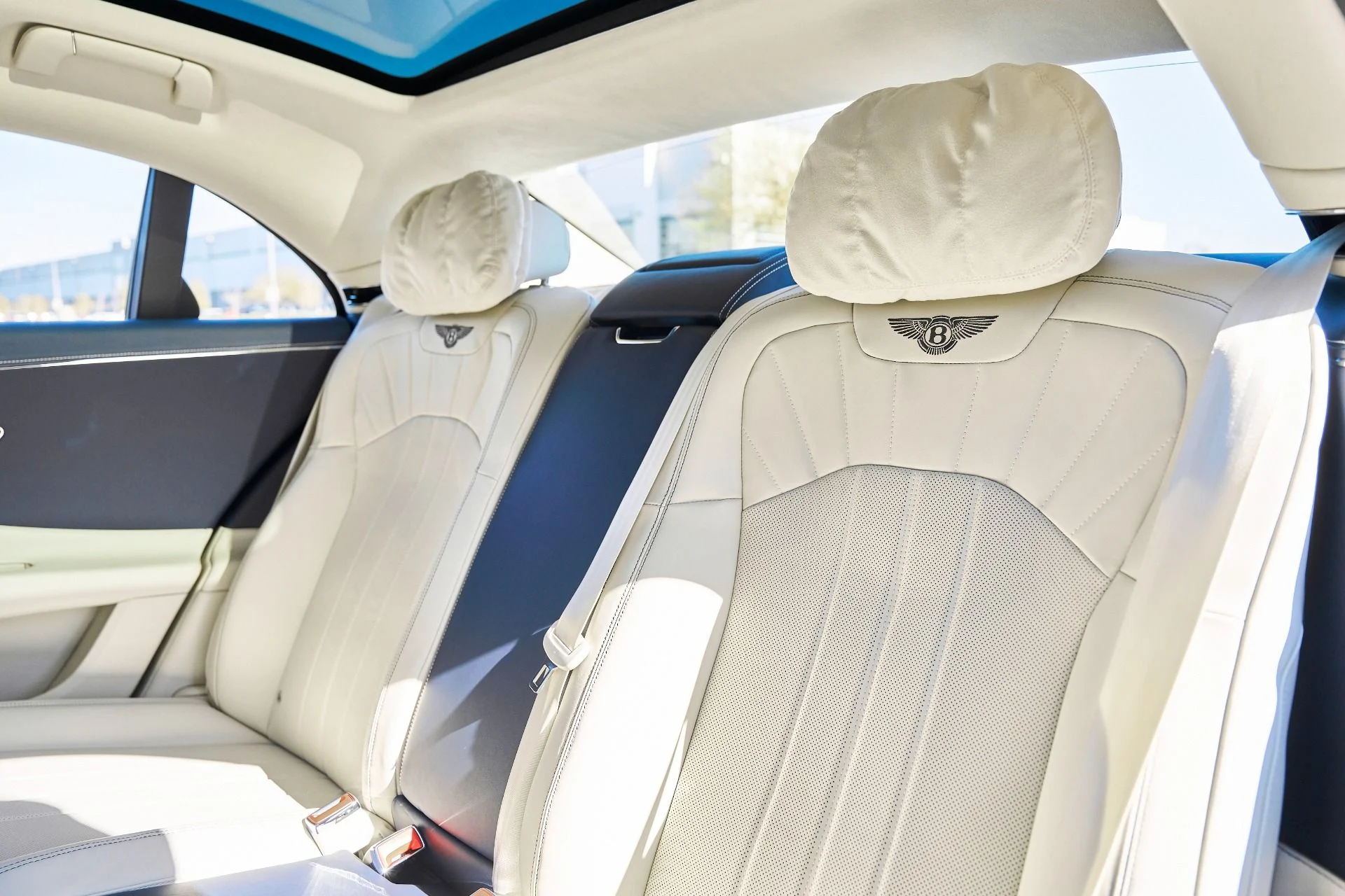 mph040_344688406_Used_2024_Bentley_Flying_Spur_Mulliner_V8_1768876601_0b6d068bb2