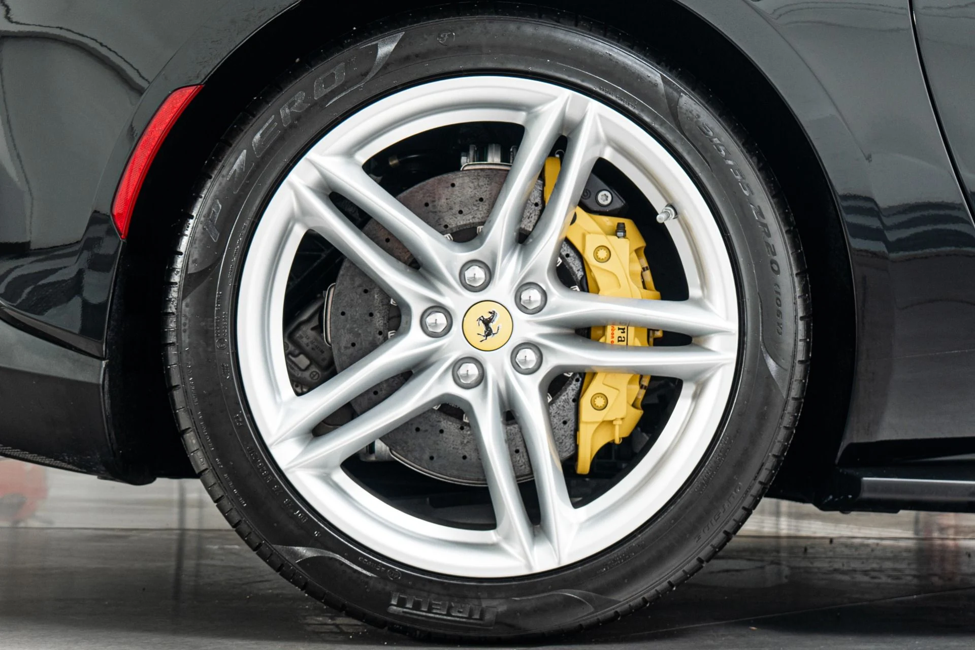 mph040_3451609948_Used_2020_Ferrari_812_Superfast_1775841371_0ed3e726c9