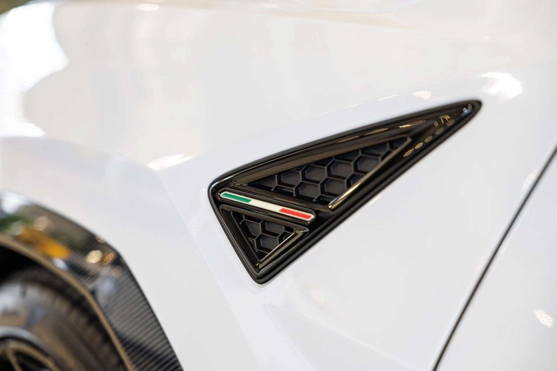 mph040_3452069956_Ww_785ead8450