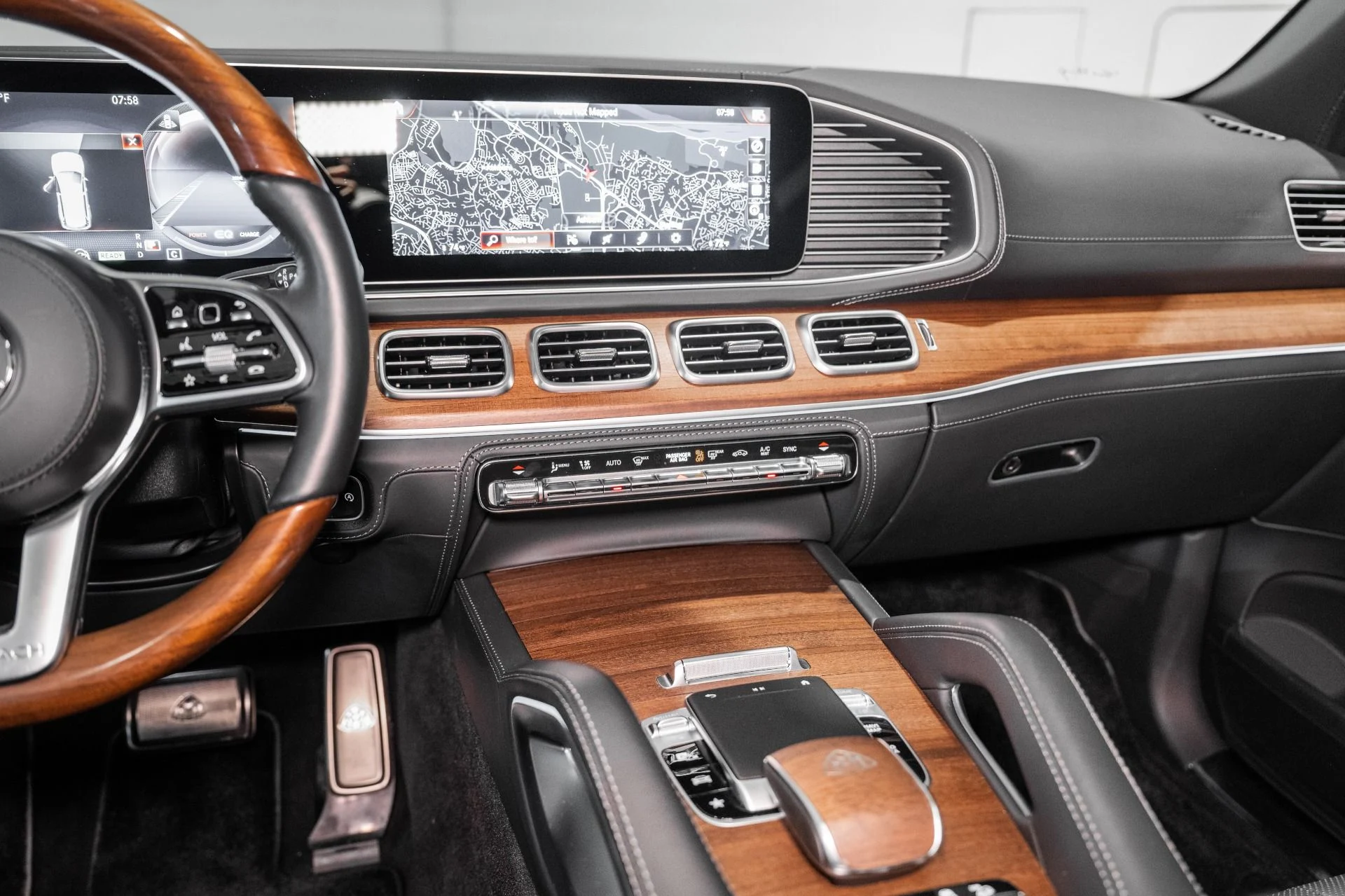 mph040_3457274524_Used_2023_Mercedes_Benz_GLS_Maybach_GLS_600_1762355740_b06fc3c3ba