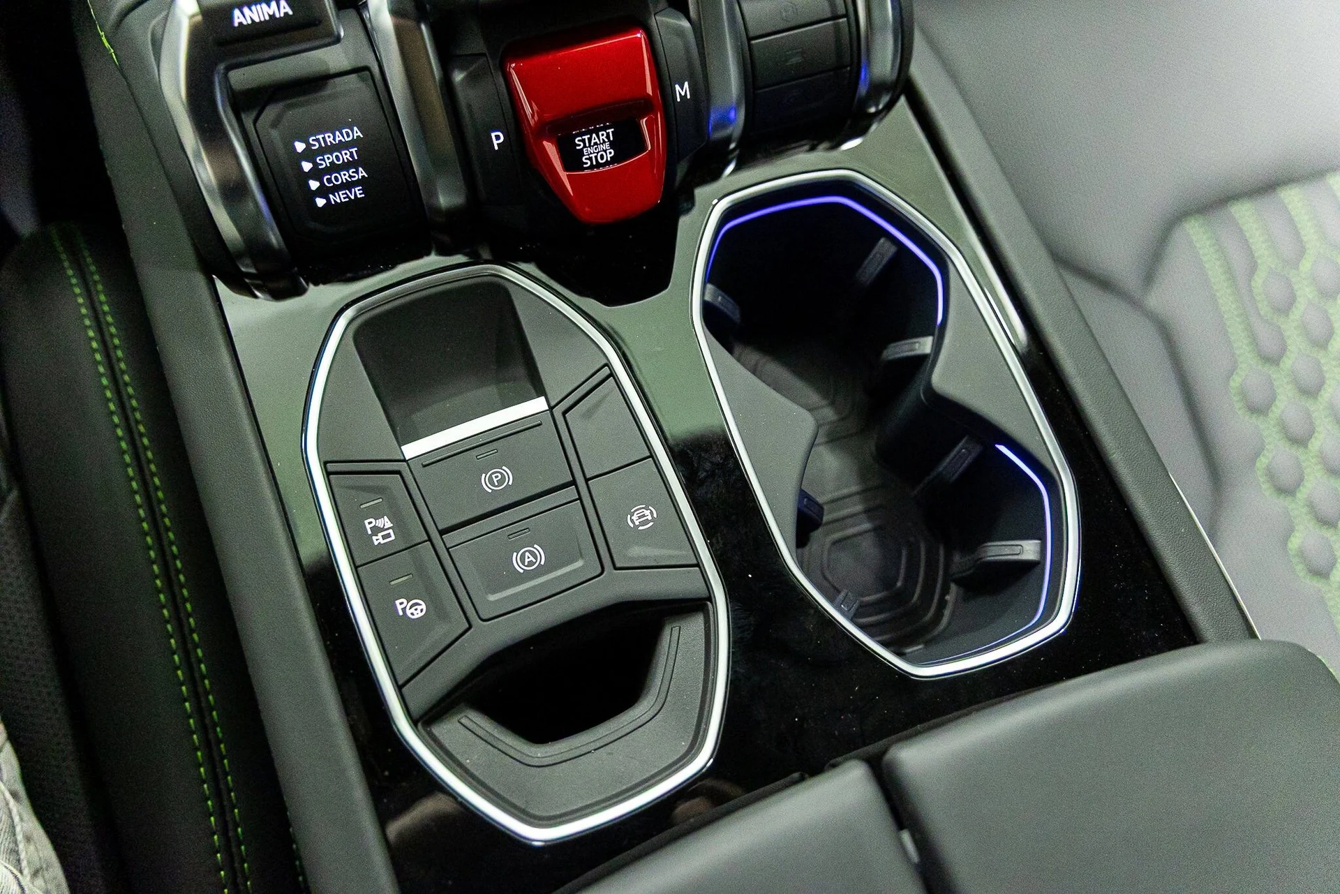 mph040_347741053_c5418492fe89cc6f35ff821cb2aff9e9x_53e6e7a48f