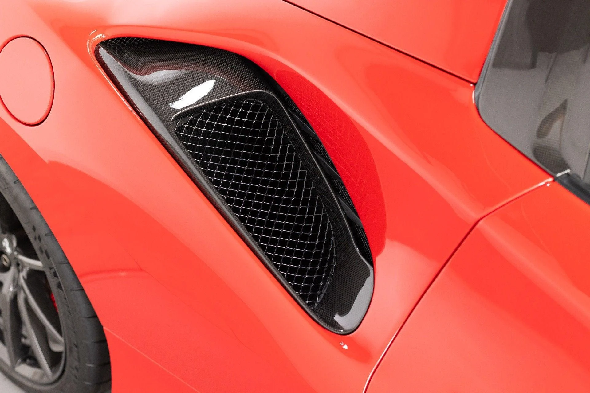 mph040_3482865994_Used_2020_Ferrari_488_Pista_Spider_1782826890_f3c4b3cc0c