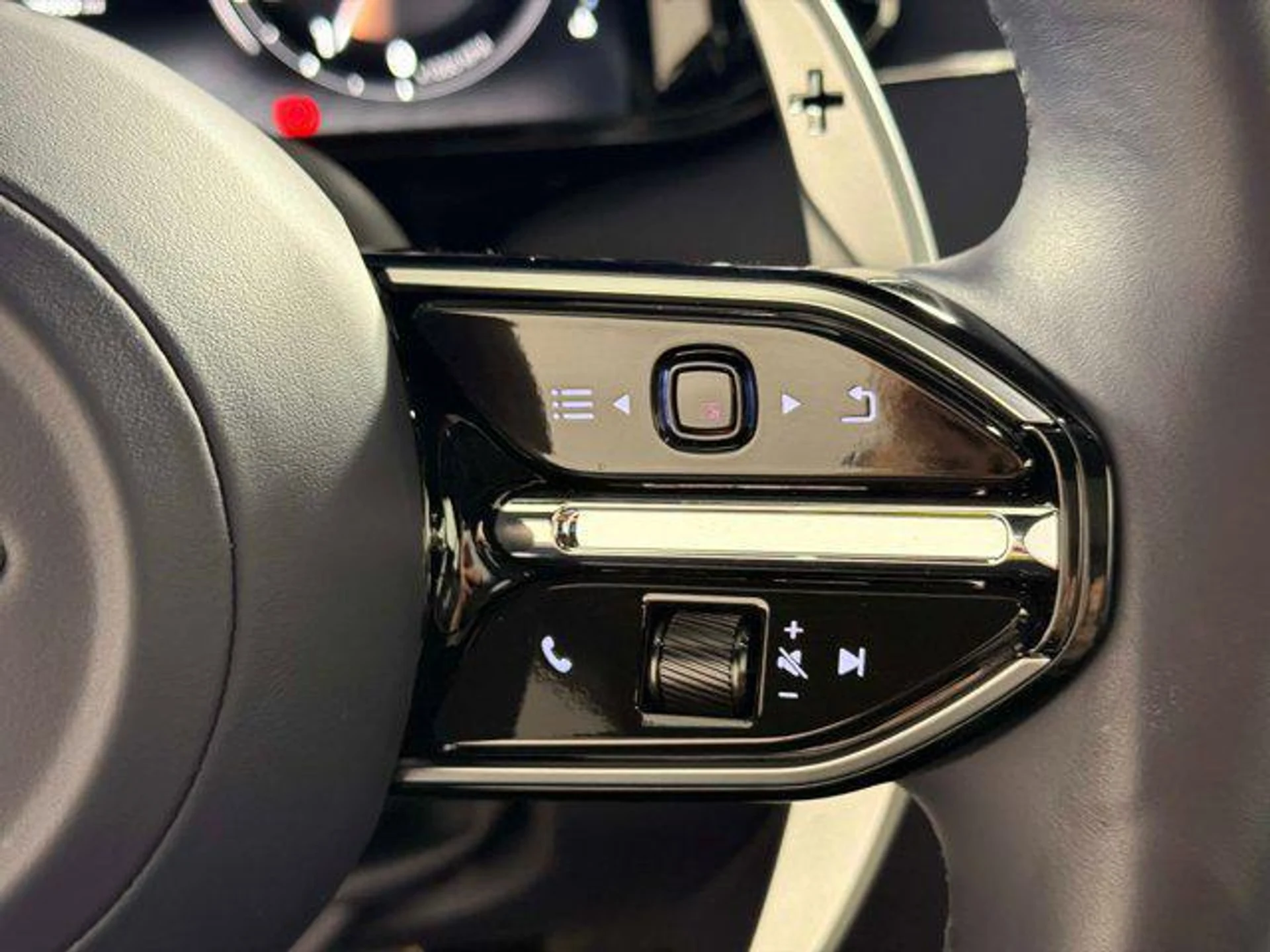 mph040_3488884869_ISTV_Mi_Mxh_OO_2_WOA_6lc_E5tj015c_3ab019872a