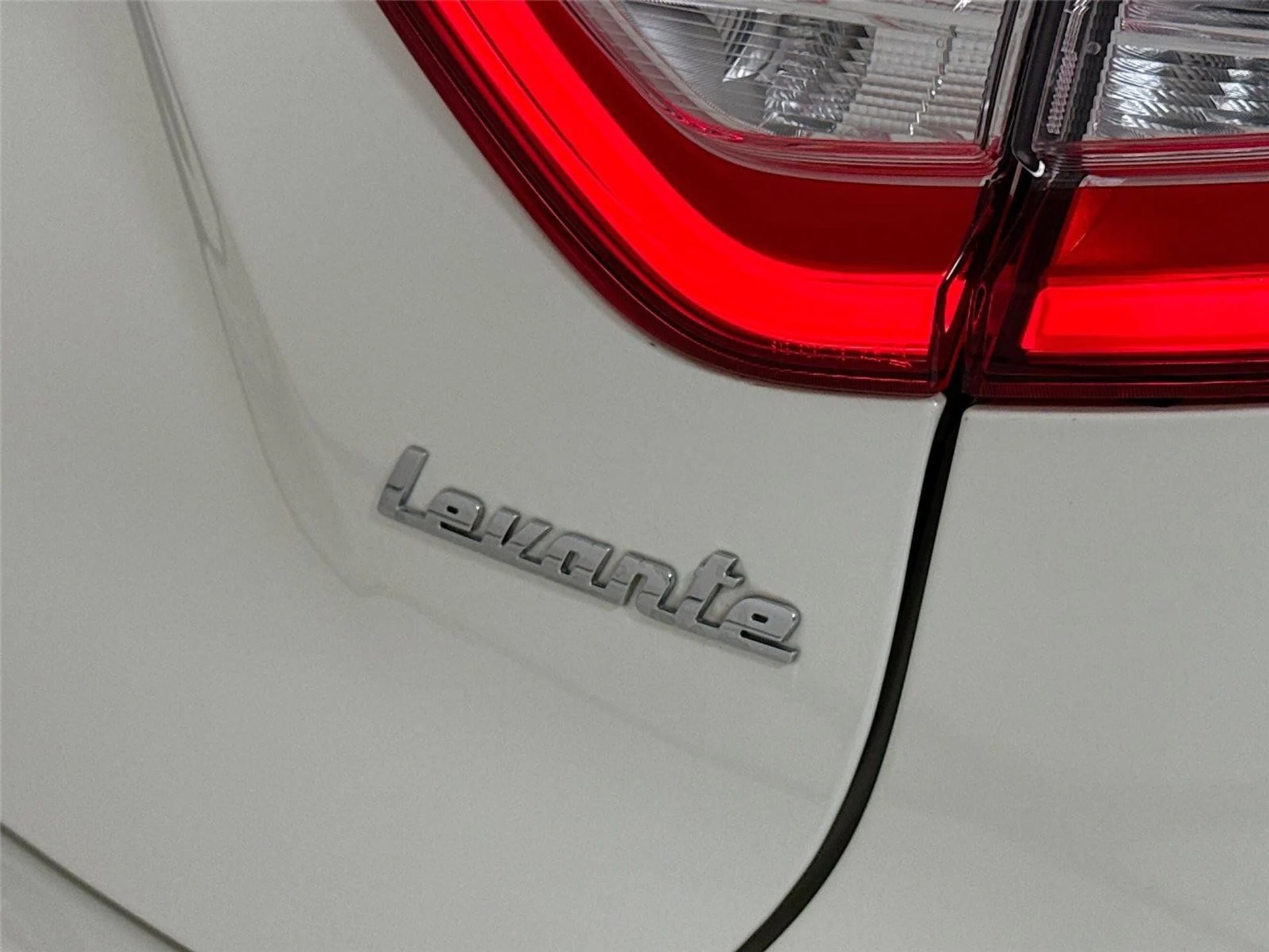 mph040_350318018_00ad3e2285e2a7233b87a3abee079829_6f38dfe32a