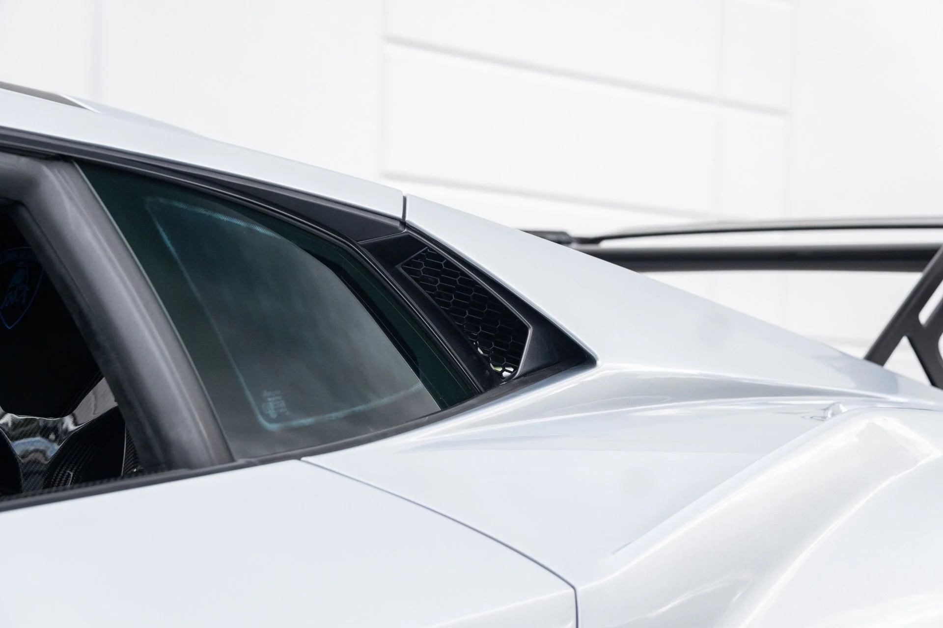 mph040_3507648011_Used_2023_Lamborghini_Huracan_STO_1770160431_e27d13041a