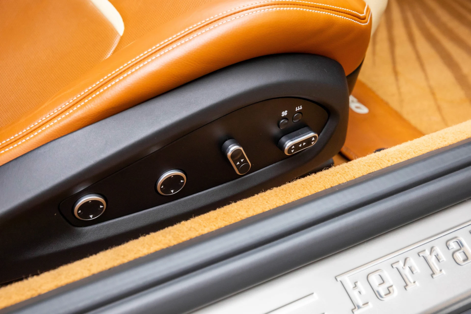 mph040_3517312706_b58954ad8af34ca581c48a8d70ea7e20_b9244439df