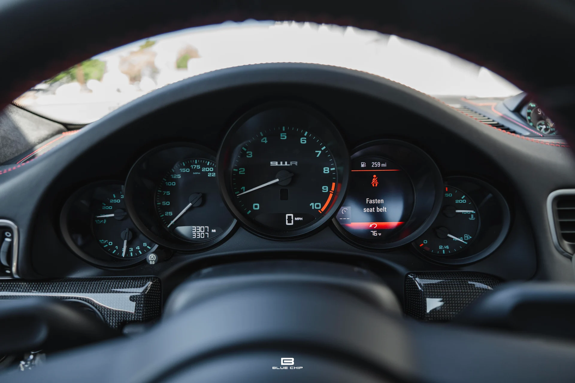 mph040_3526144703_6a2c7e13f8c91f5653ce721d_2016_Porsche_911_R_41_52030cd88c