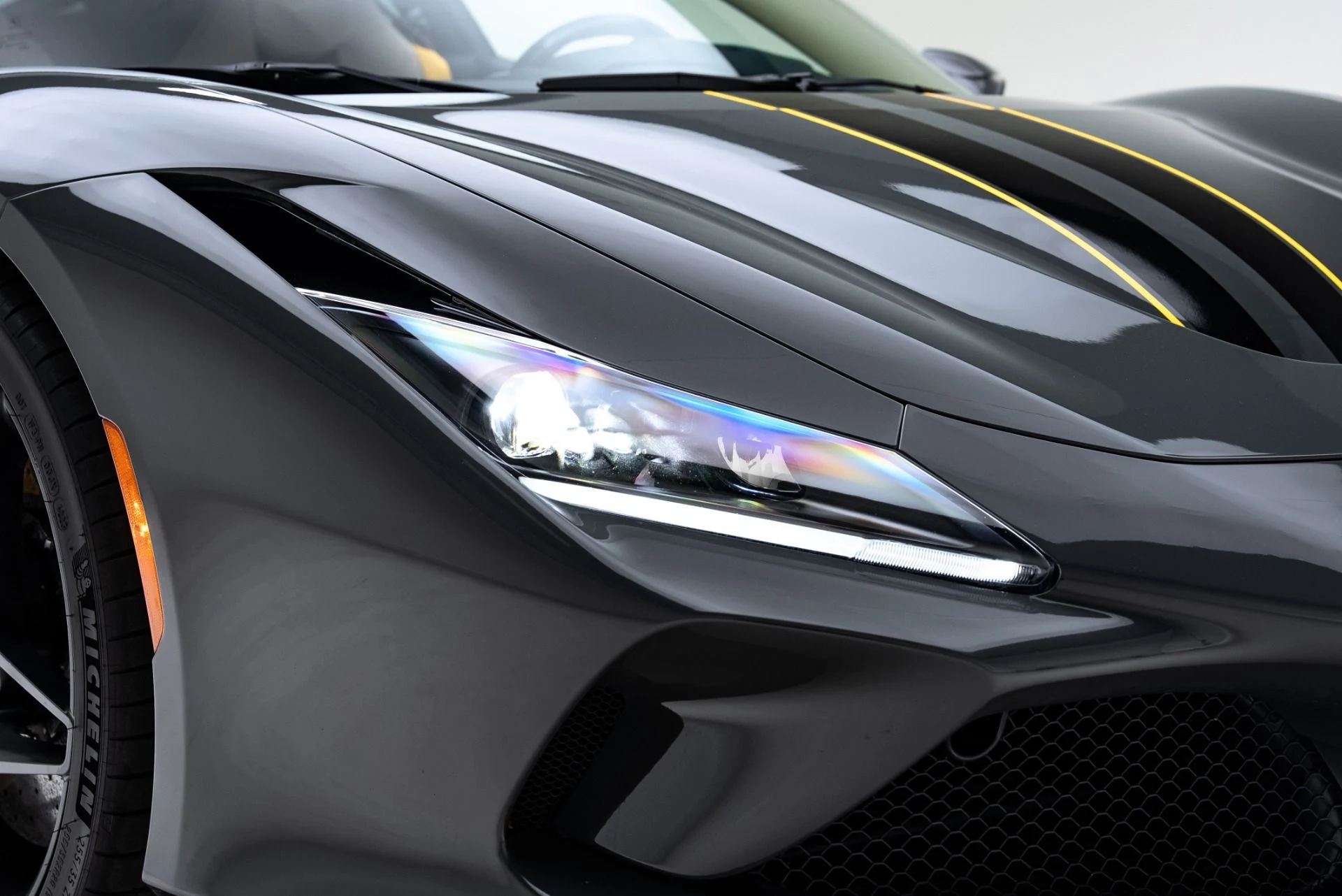 mph040_3563032766_Used_2022_Ferrari_F8_Tributo_1775088232_10ec5172e9