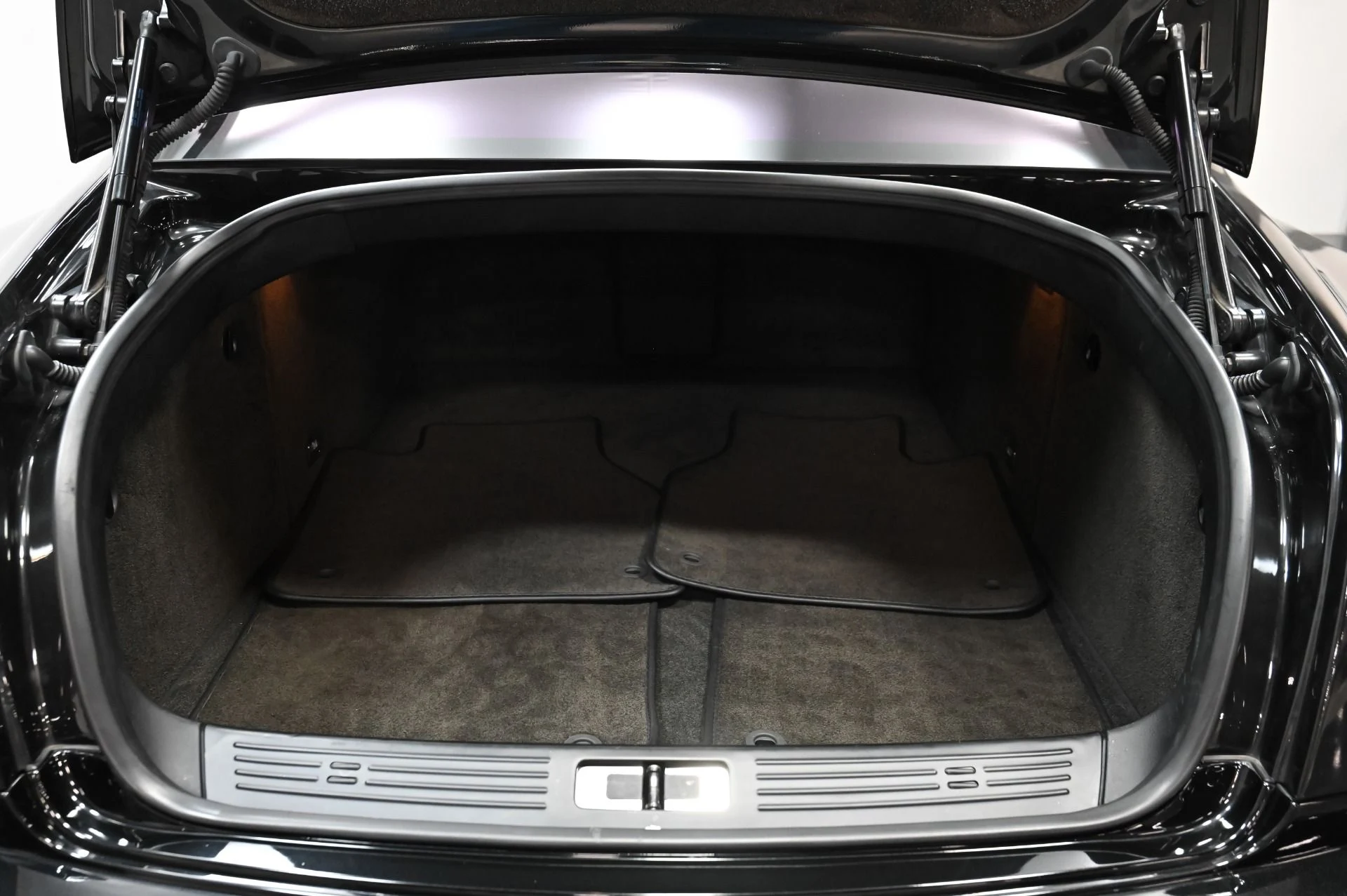 mph040_3565272183_Used_2006_Bentley_Continental_Flying_Spur_1753818843_2ffb5d4834