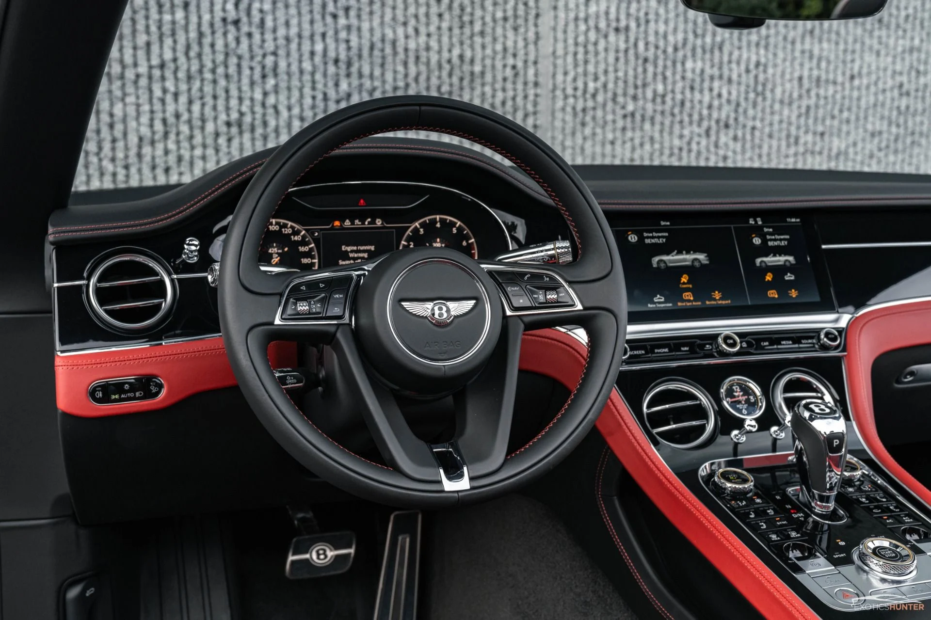 mph040_3569877511_Used_2020_Bentley_Continental_GTC_280_K_MSRP_Mulliner_Blackline_Rotating_Display_1766938877_72040d4f26