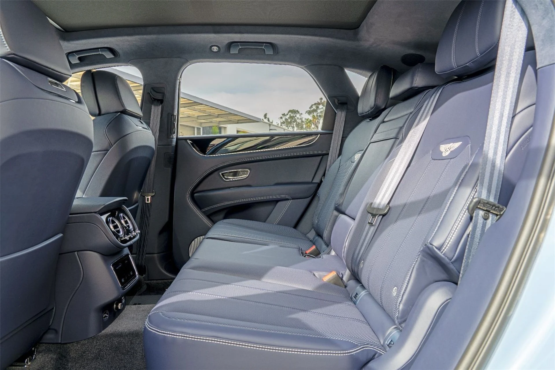 mph040_3583225091_d70aa8217f49f0afdbd051a9aa4b53e4_8592dec238