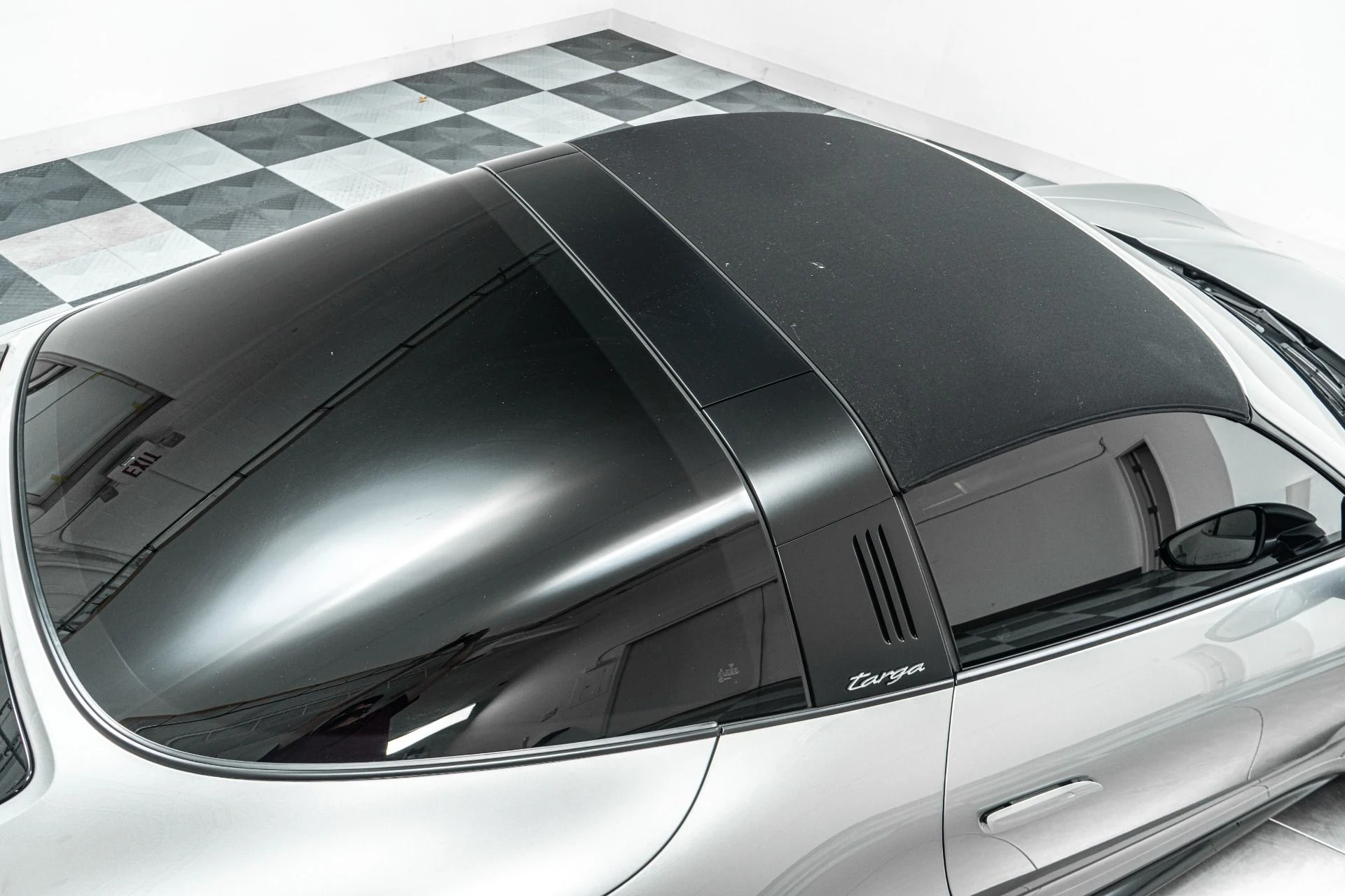 mph040_3585446330_Used_2022_Porsche_911_Targa_4_GTS_1781103510_f8522a4303