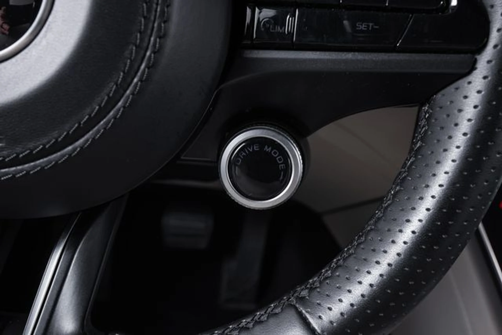 mph040_3588242105_deb7386436b5e55c432785173f69c74ex_c2f69dc5a4