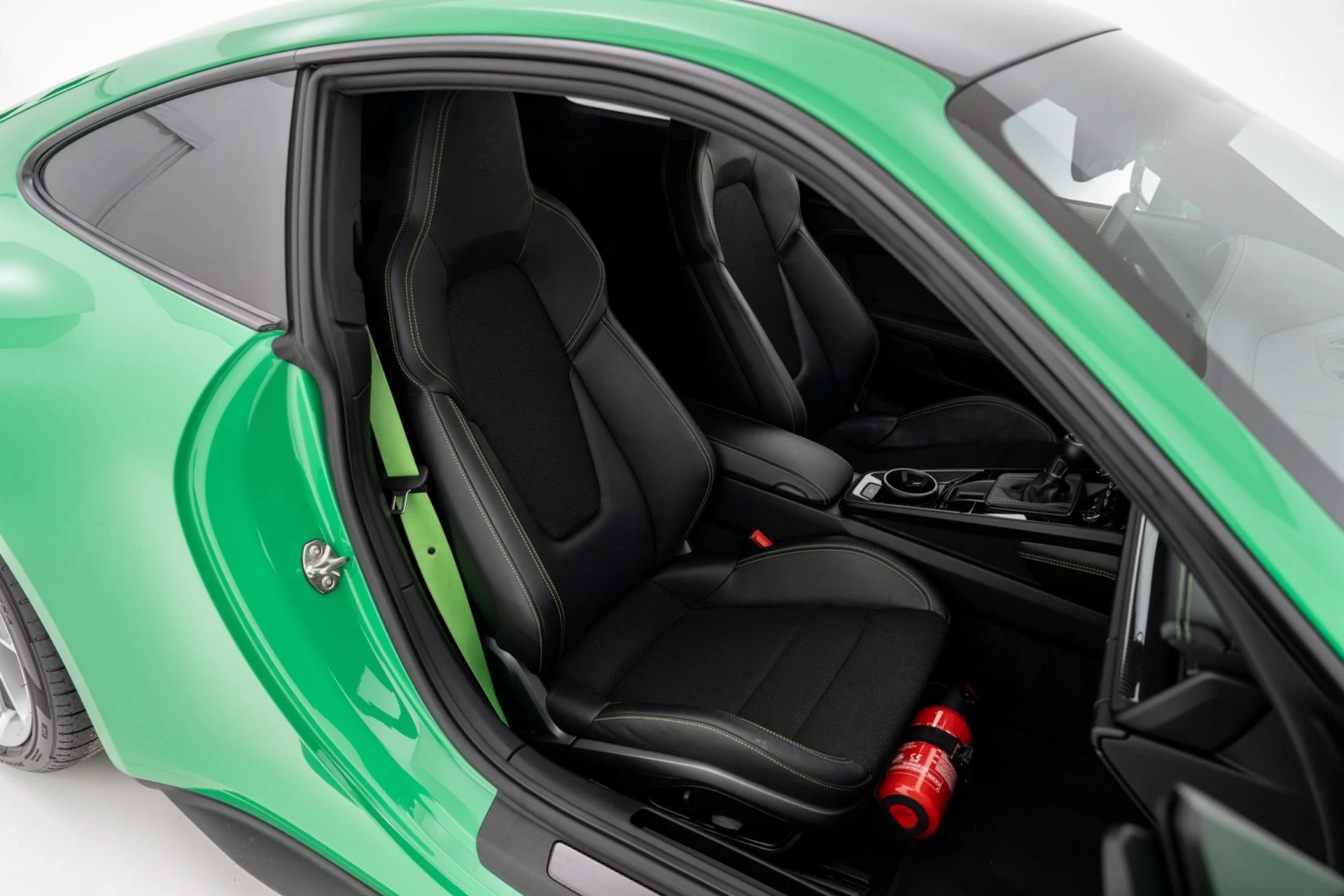 mph040_3590842418_Used_2022_Porsche_911_GT_3_Touring_1775584406_a2ed15806d