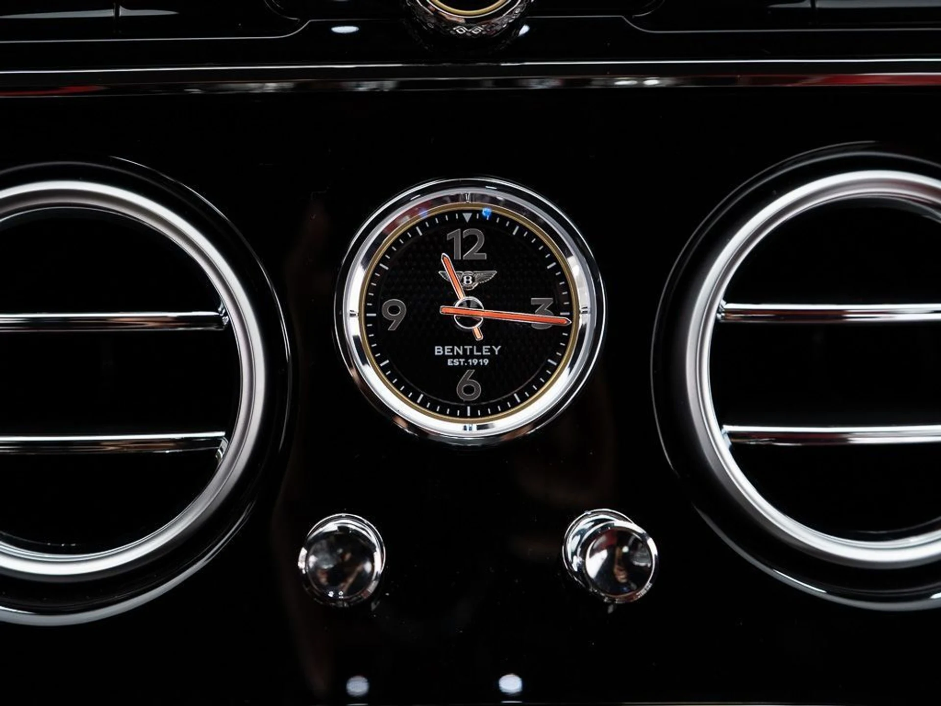 mph040_3591584395_752586257bb1f8f9db3beef428731a1a_477f9900f1