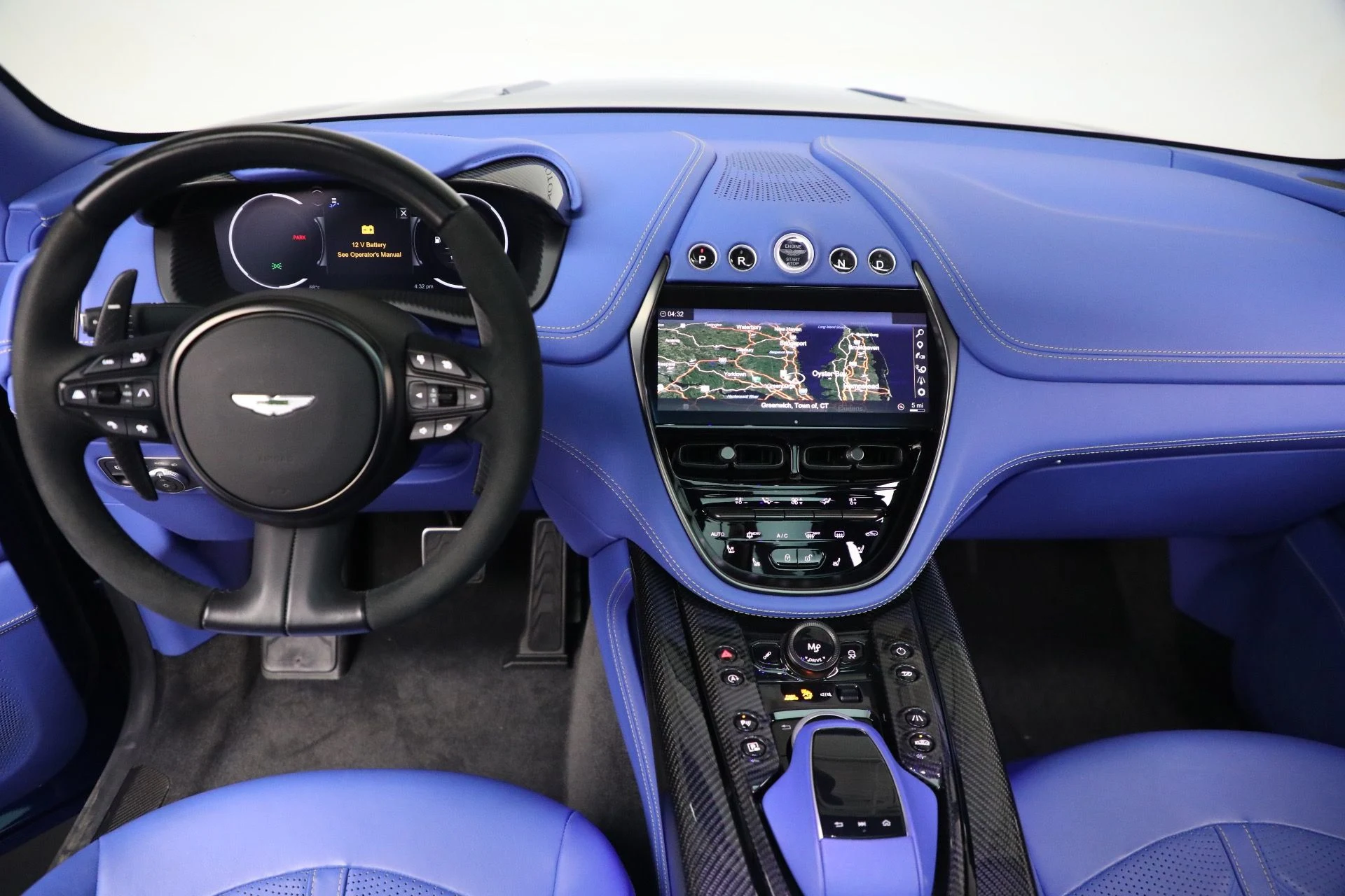 mph040_3596095837_Used_2024_Aston_Martin_DBX_707_1761409513_d0fffafe13