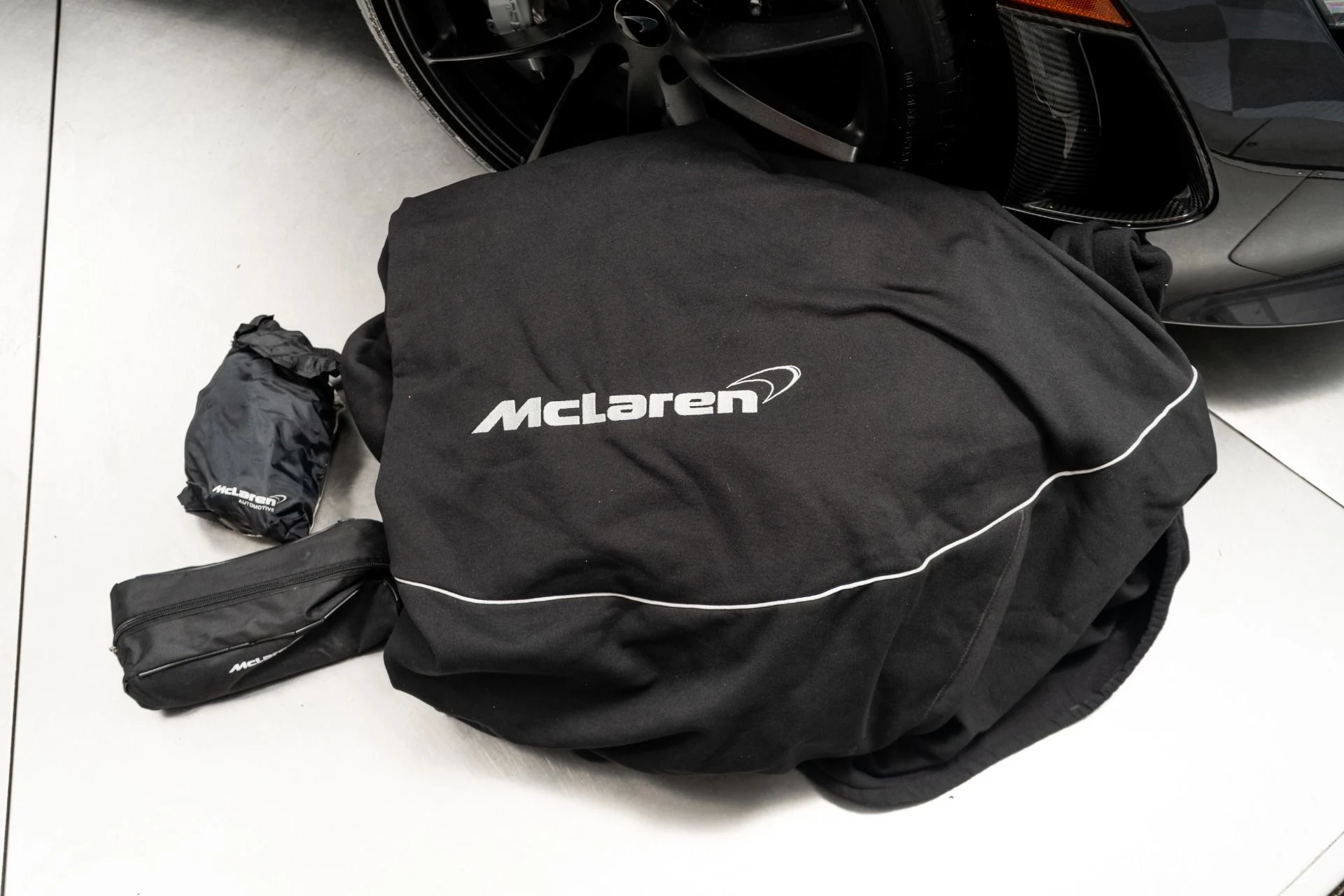 mph040_3610156068_Used_2019_Mc_Laren_720_S_Luxury_MSO_paint_color_Gorilla_Glass_Roof_Carbon_Packs_1_and_2_1765568029_79e2c88b80