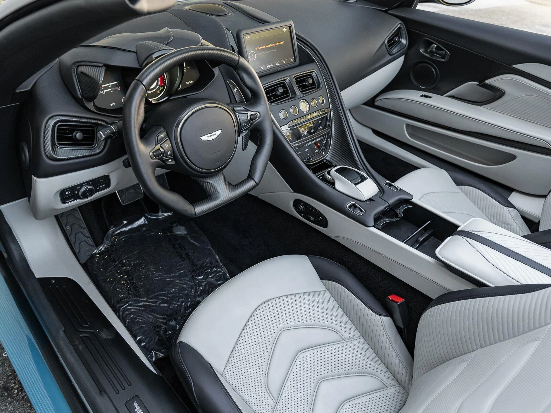 mph040_3630244087_Used_2023_Aston_Martin_DBS_770_Ultimate_1792181008_65518184cf