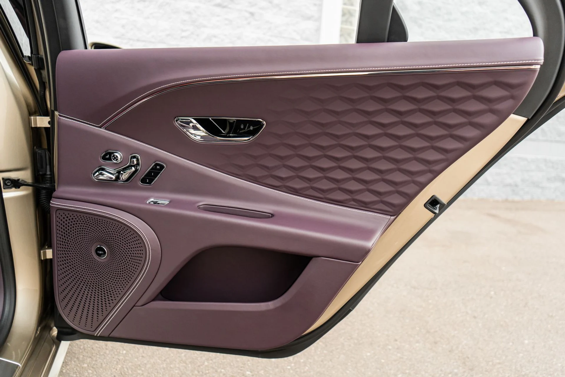 mph040_3631114104_3bdfb7ad_ff7b_4a08_9edf_025340e8ccfc_5a061380d1