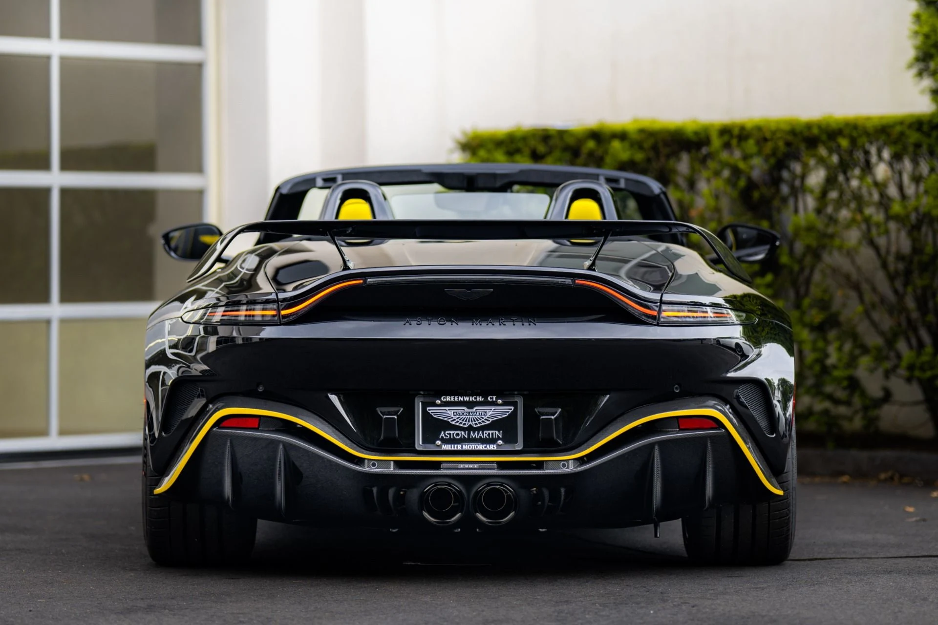 mph040_363427639_Used_2023_Aston_Martin_Vantage_V12_1766157928_540d17359b