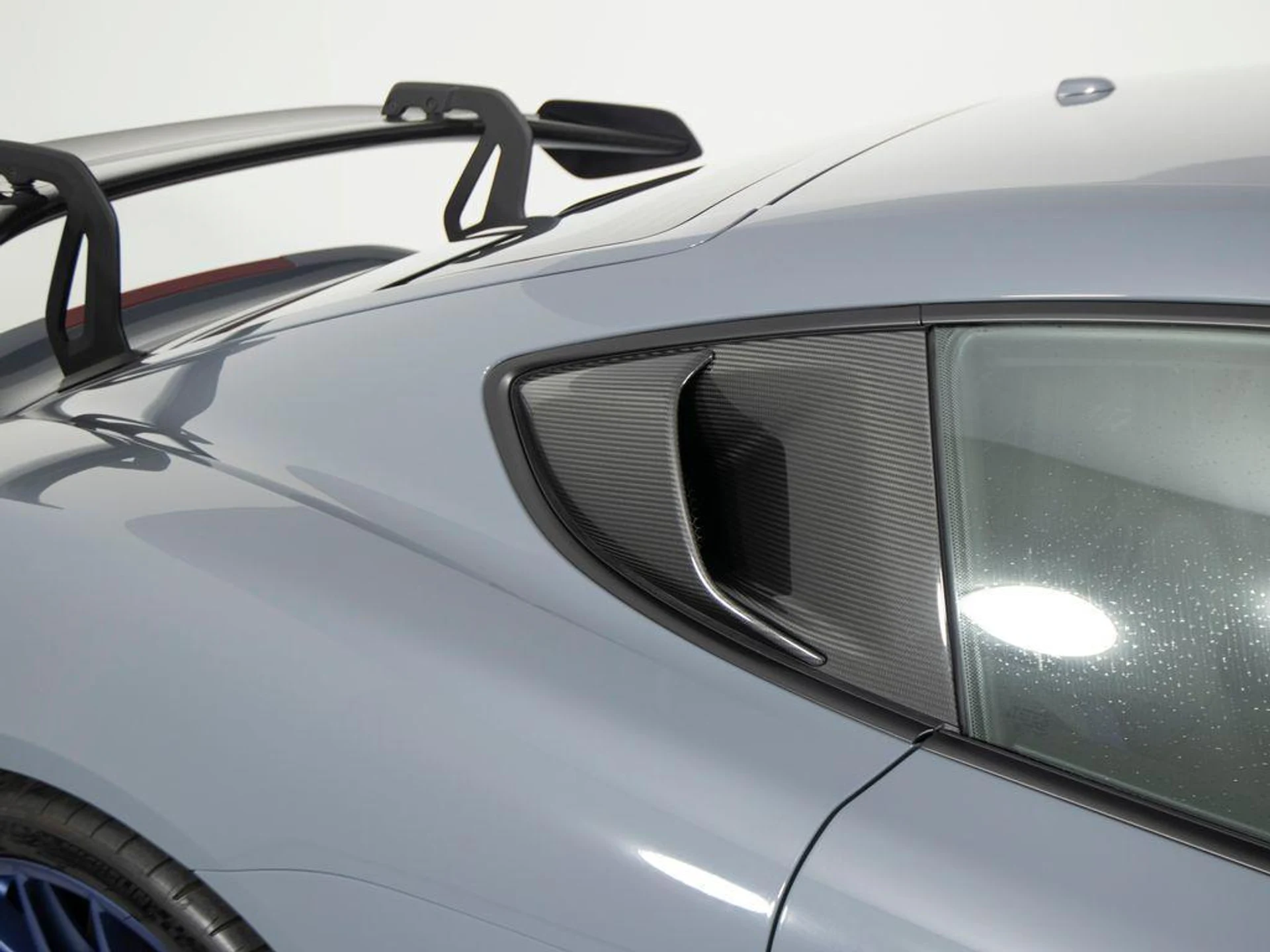 mph040_3649330927_Ovfyu5p_X_Cp_E_Xfli7i_N_Iuros_IY_8_4d54606044