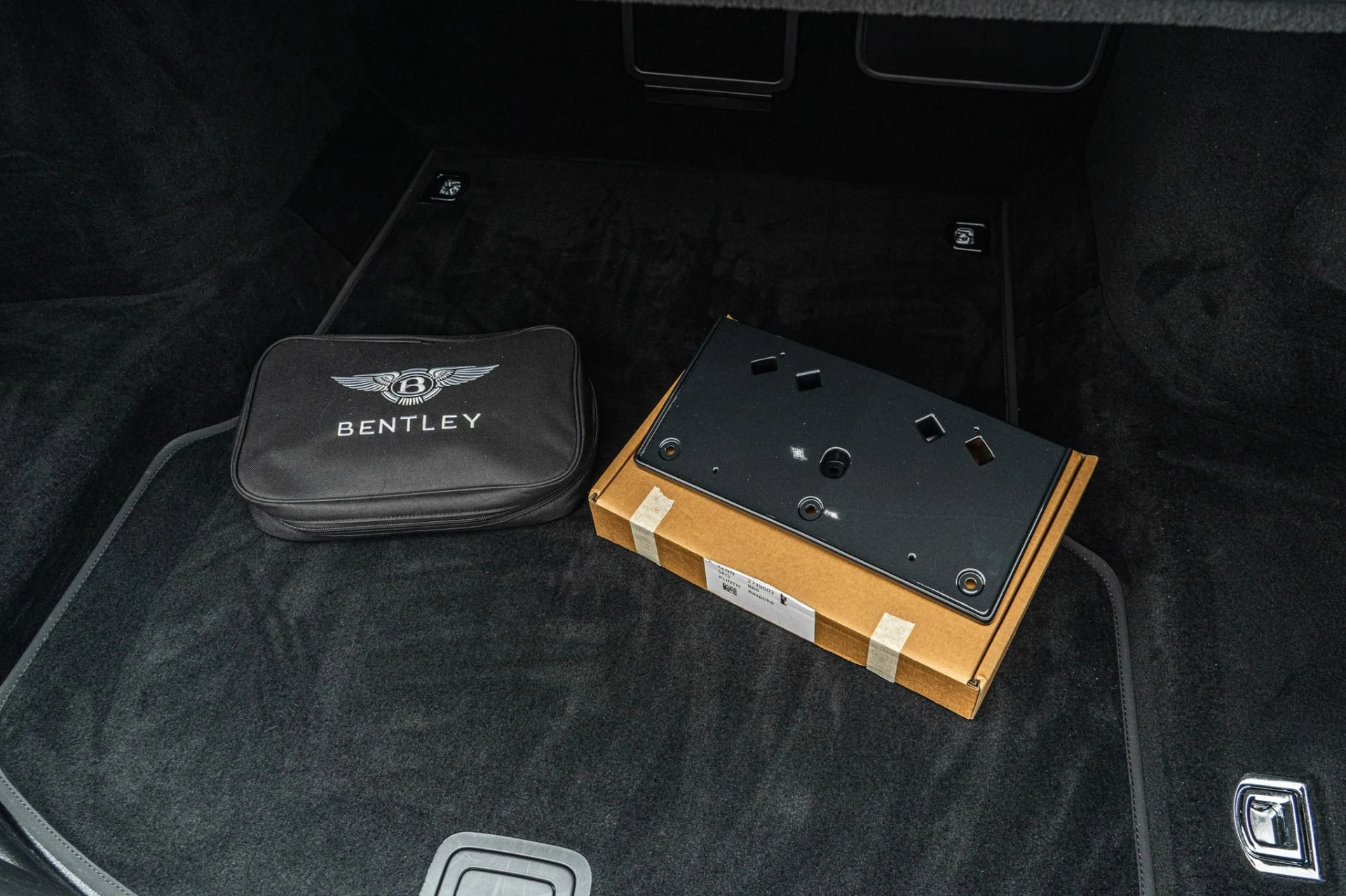 mph040_3652423658_Used_2024_Bentley_Flying_Spur_Edition_8_243_K_MSRP_Rotating_Display_Panoramic_Roof_1782501825_e853a3fc75