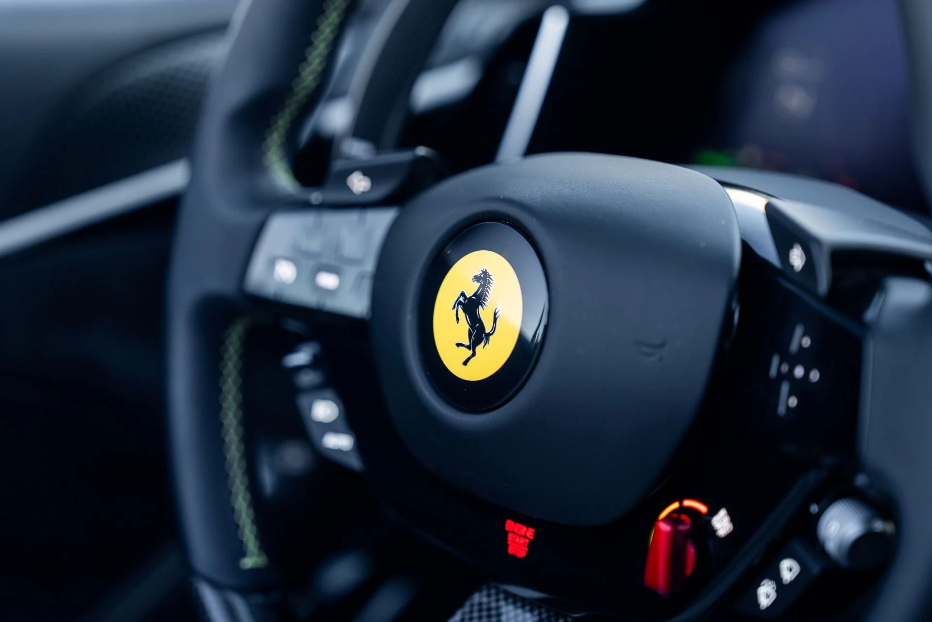 mph040_3675480110_Used_2024_Ferrari_Roma_Spider_1764029040_6f2fbb036e